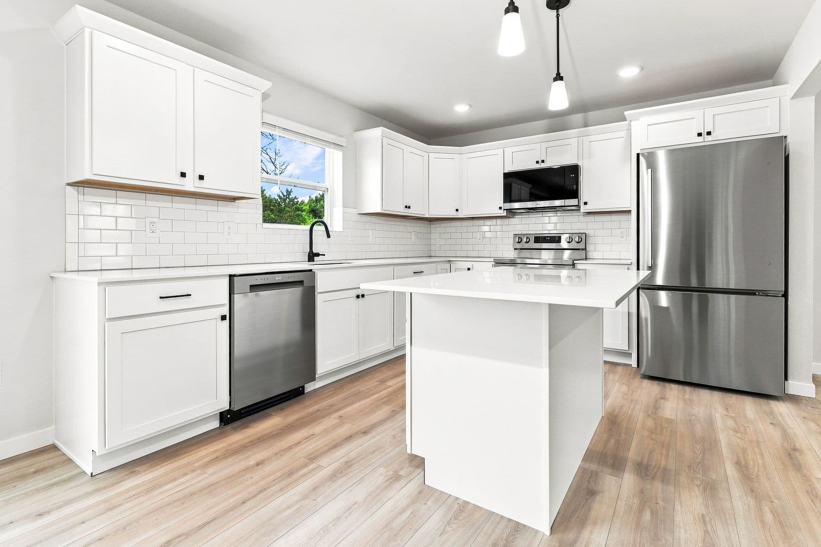 Mattawan House: 59149 Interlaken Street