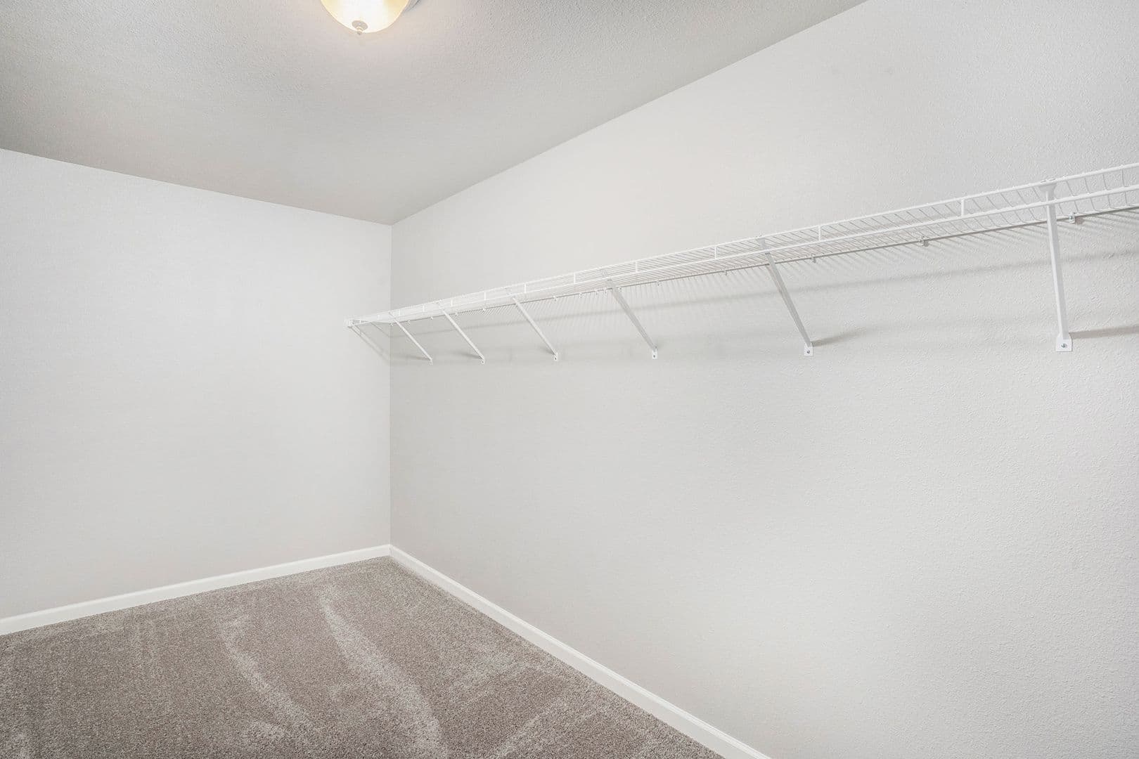 Linden House: 16625 Bedington Dr