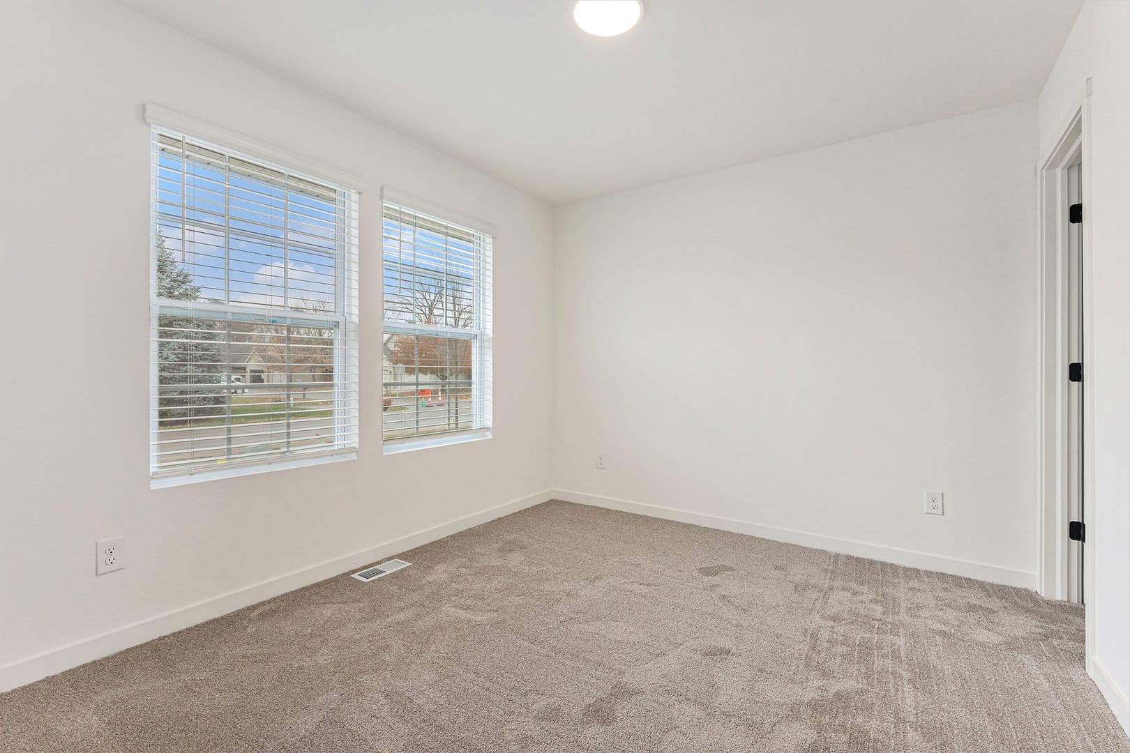 South Bend House: 517 Leland Avenue