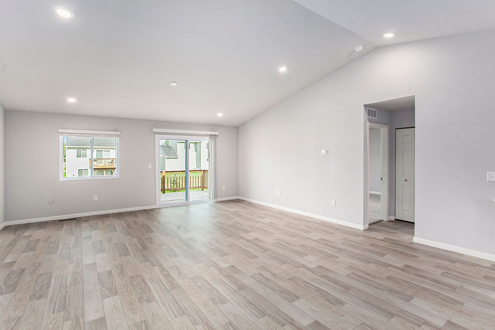 Watervliet House: 485 River Oak Drive
