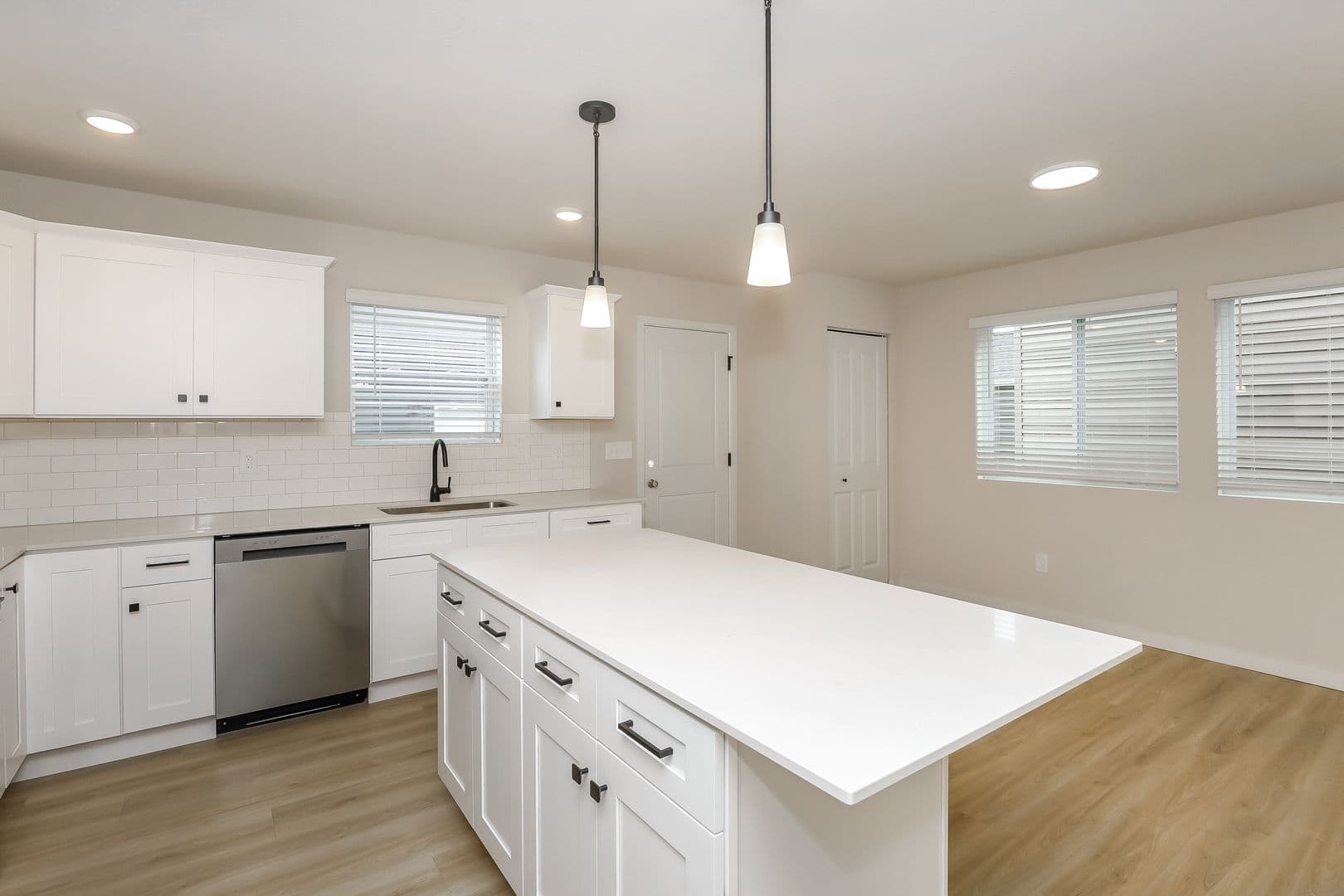 Portage House: 1906 Kingfisher Circle