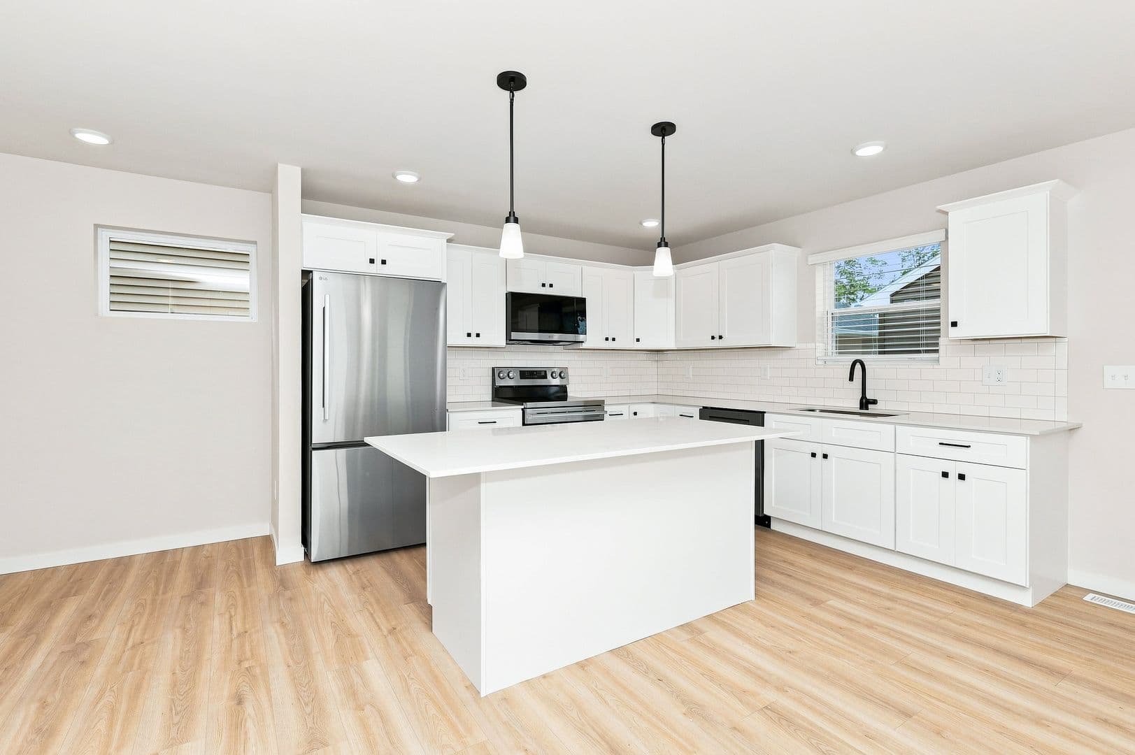 Lansing House: 6131 Tigris Avenue