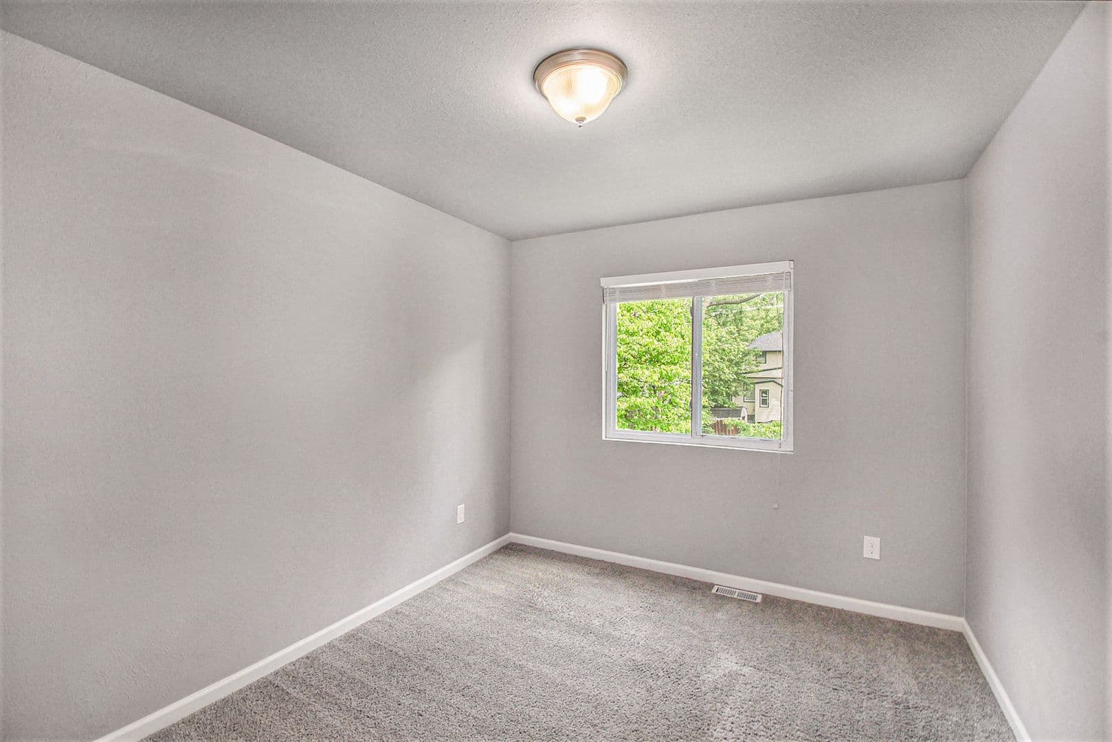 Lansing House: 218 Westmoreland Avenue