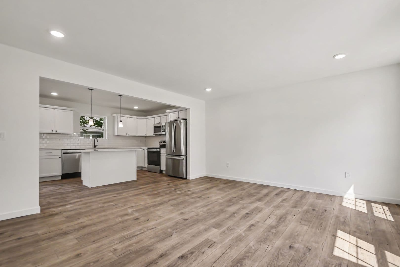Eaton Rapids House: 614 St. Andrews Drive