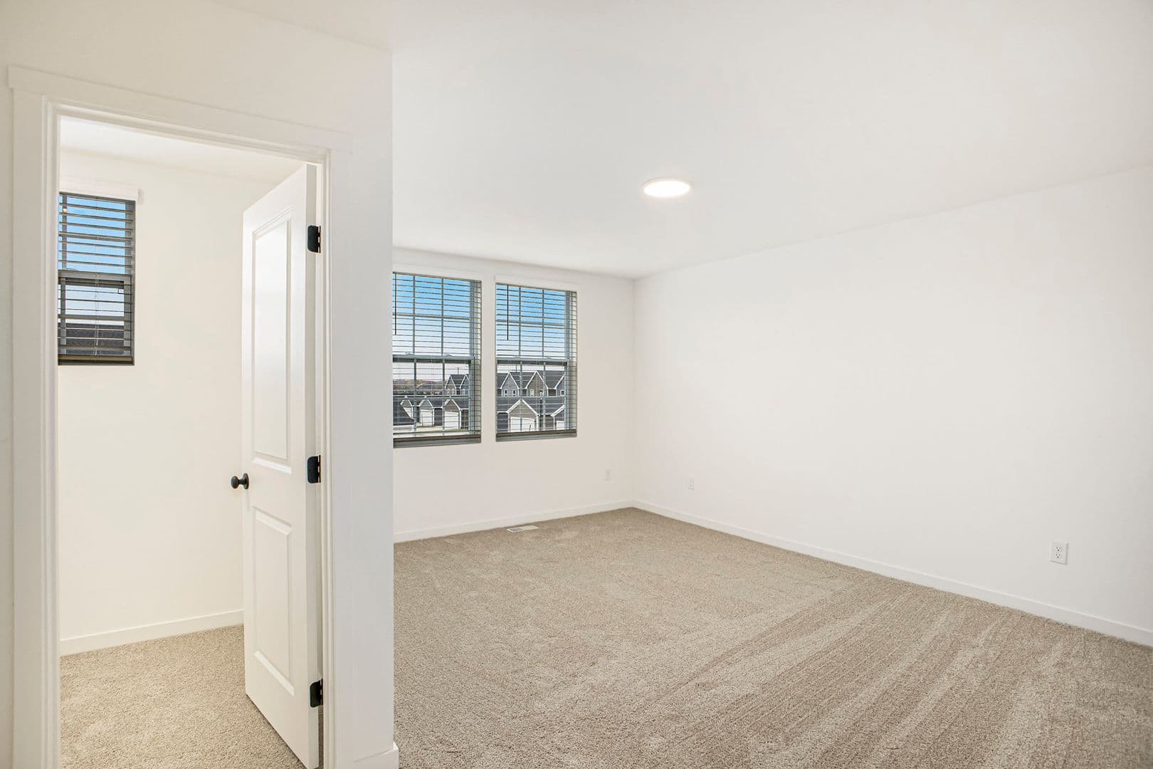 Lansing House: 6120 Tigris Avenue