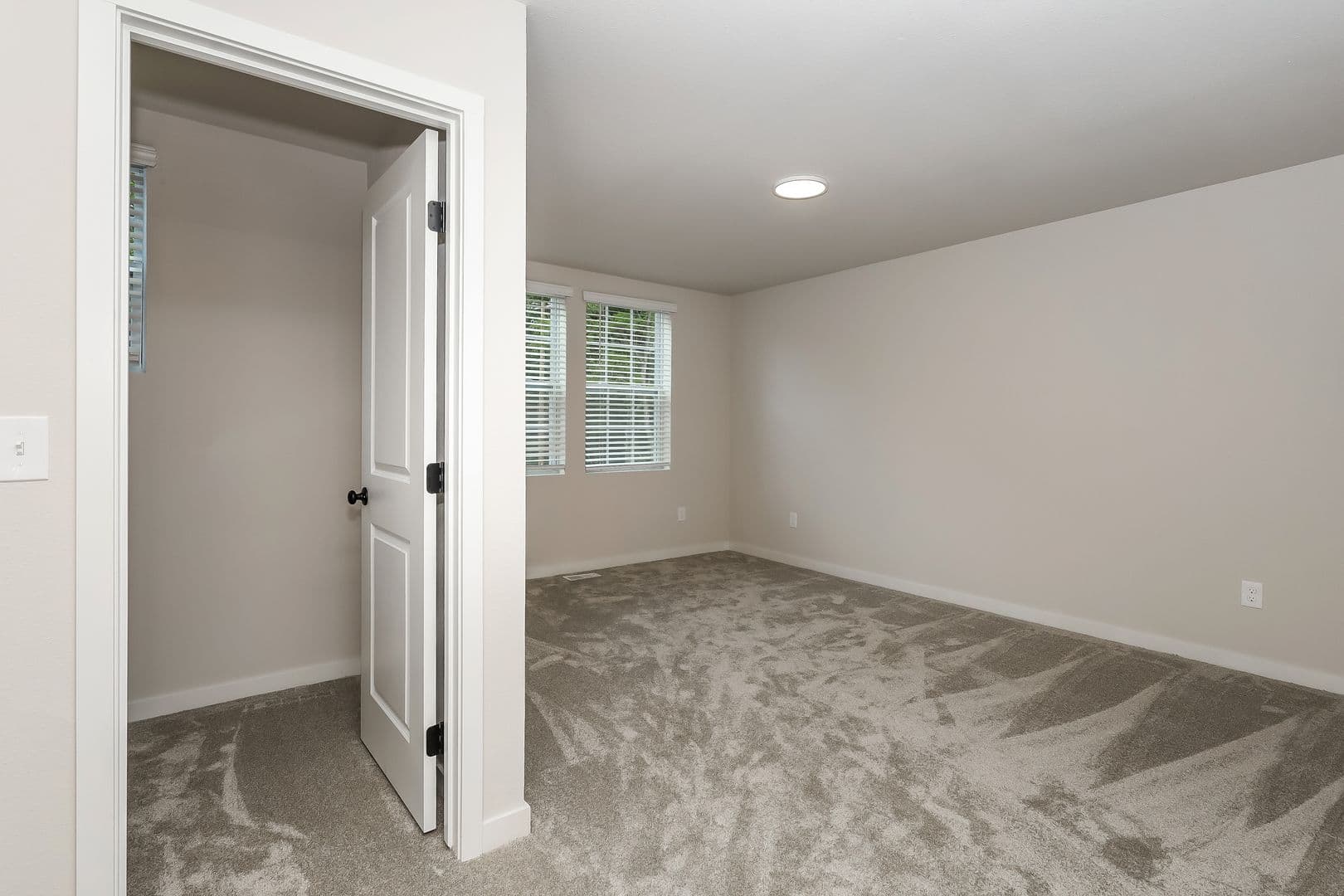 Portage House: 1906 Kingfisher Circle