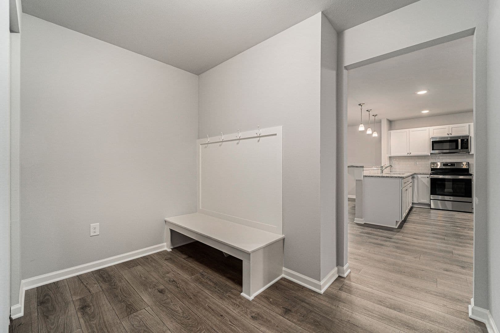 Waterford House: 2257 Richardson Court