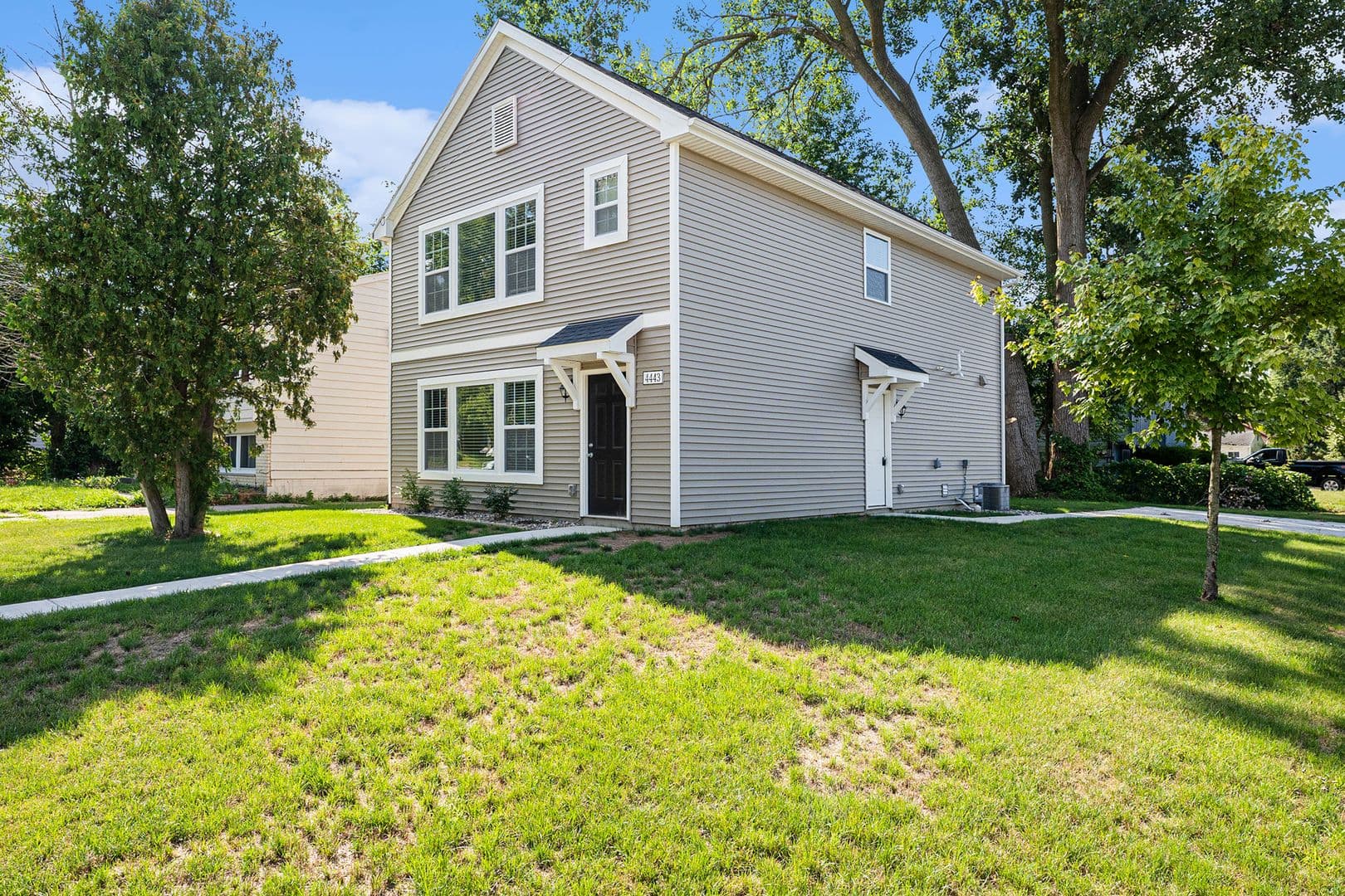 Perry House: 307 North Main Street