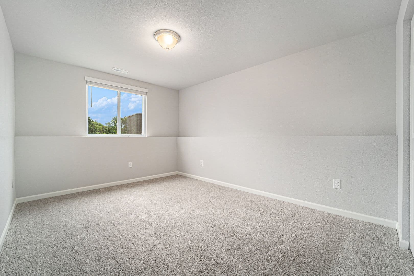 Elkhart House: 1610 Osolo Road