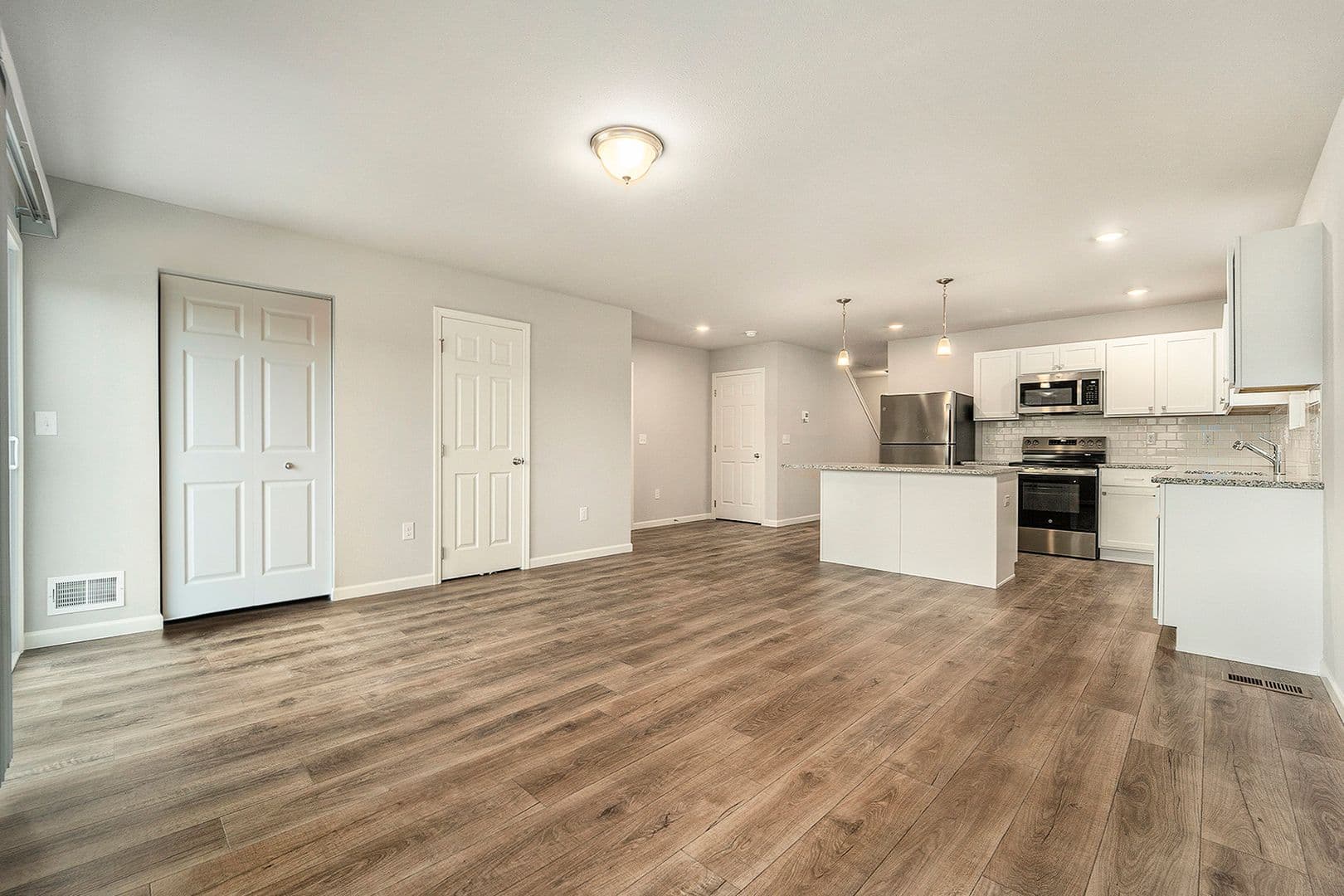 Waterford House: 2319 Richardson Court
