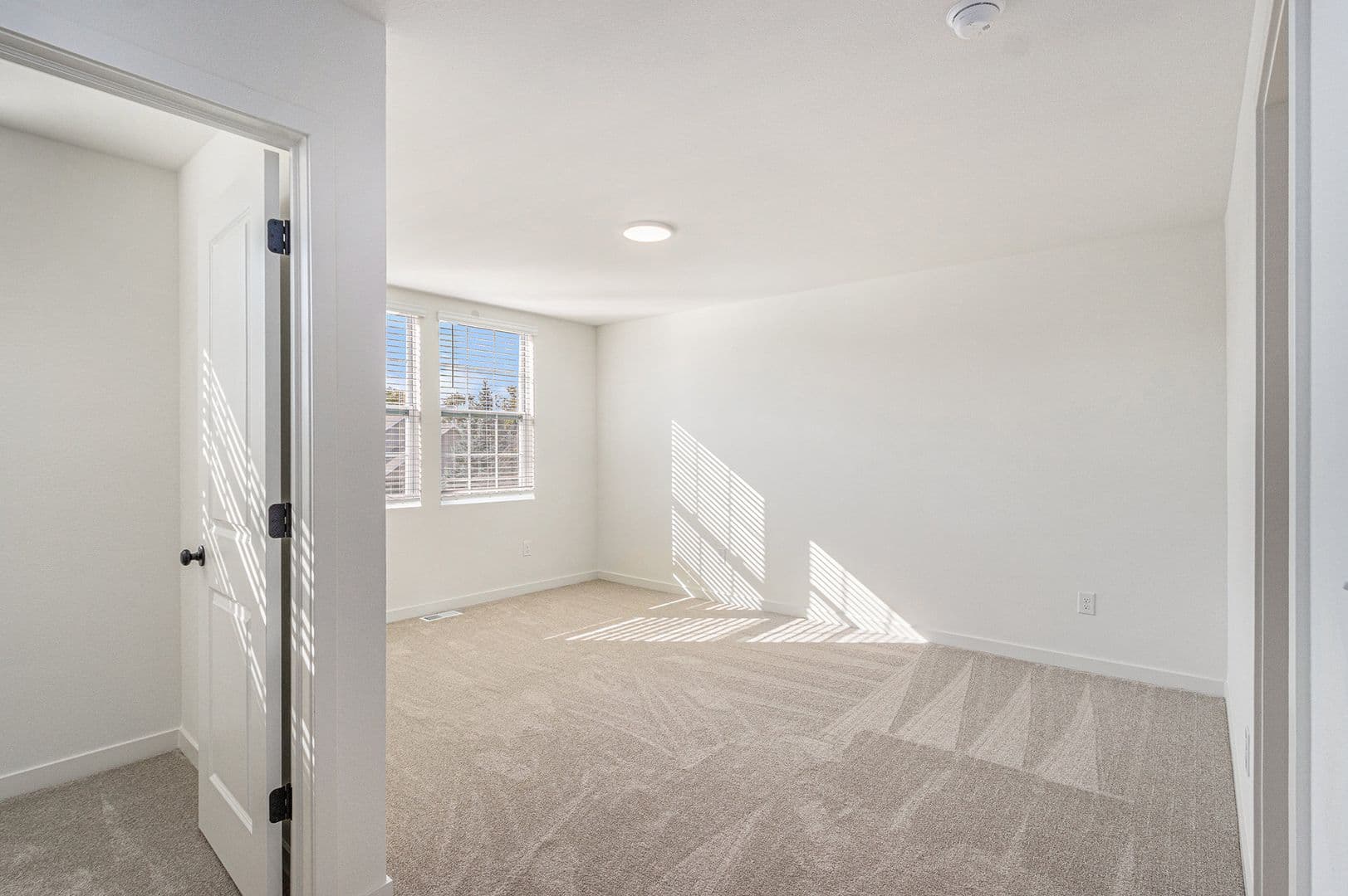 Lansing House: 6122 Aurelius Road