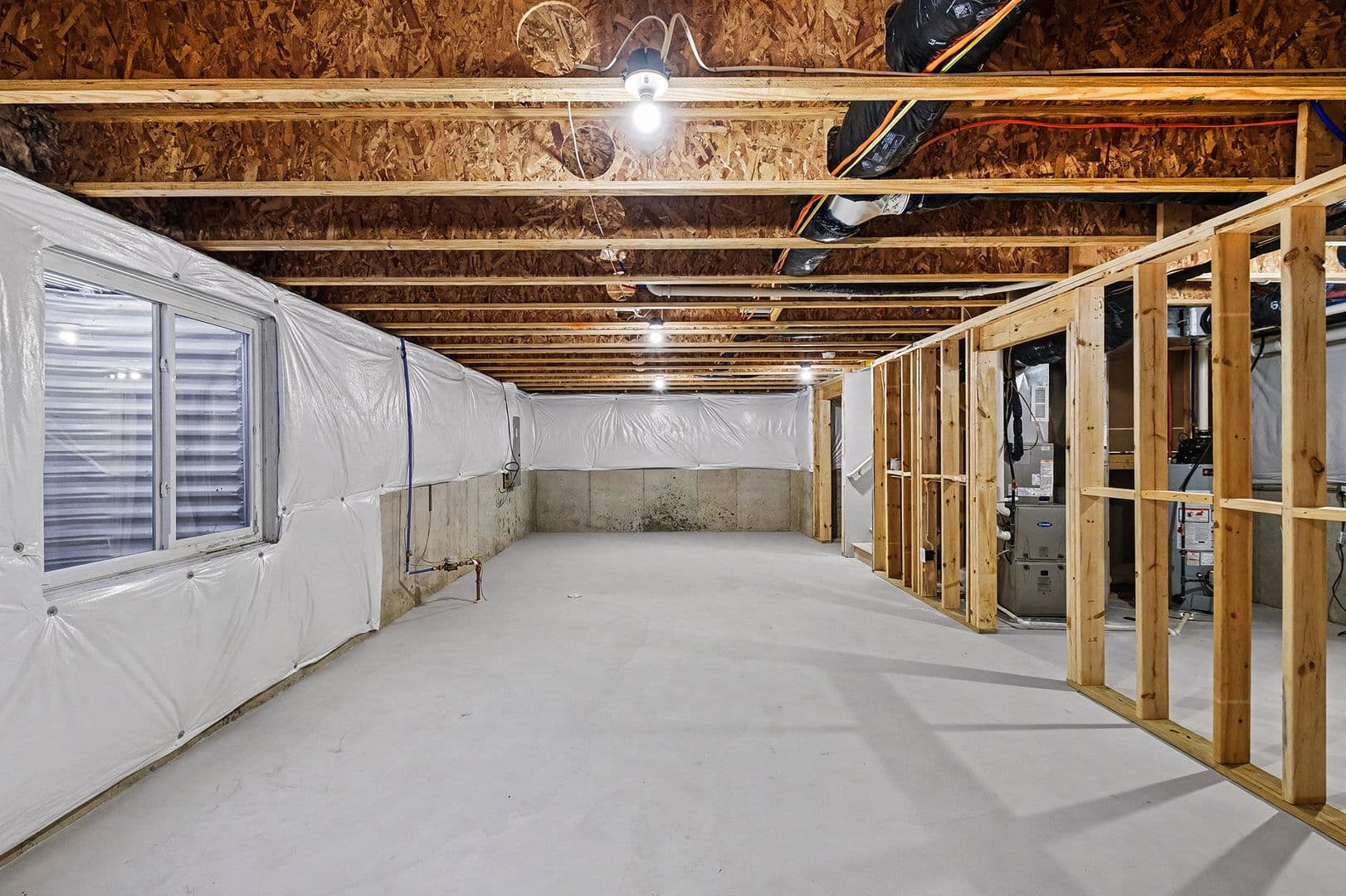 Michigan City House: 100 Iris Court