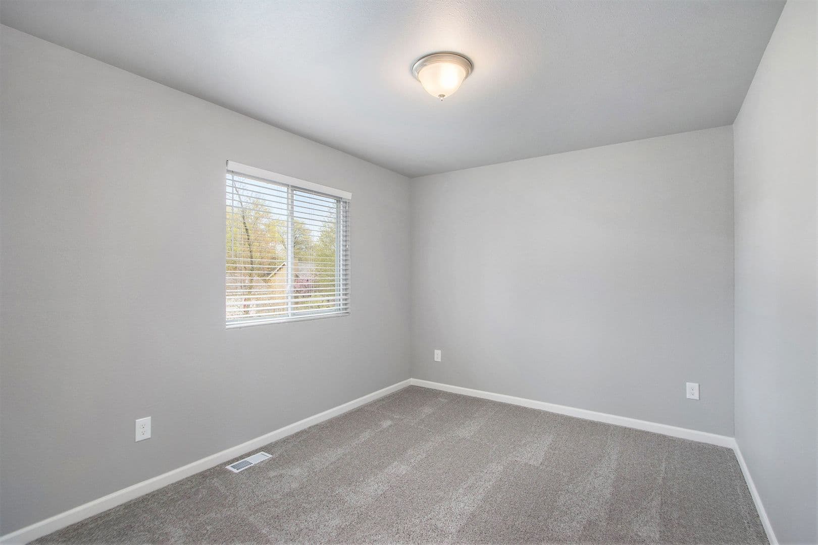 DeWitt House: 1108 River Oaks Drive