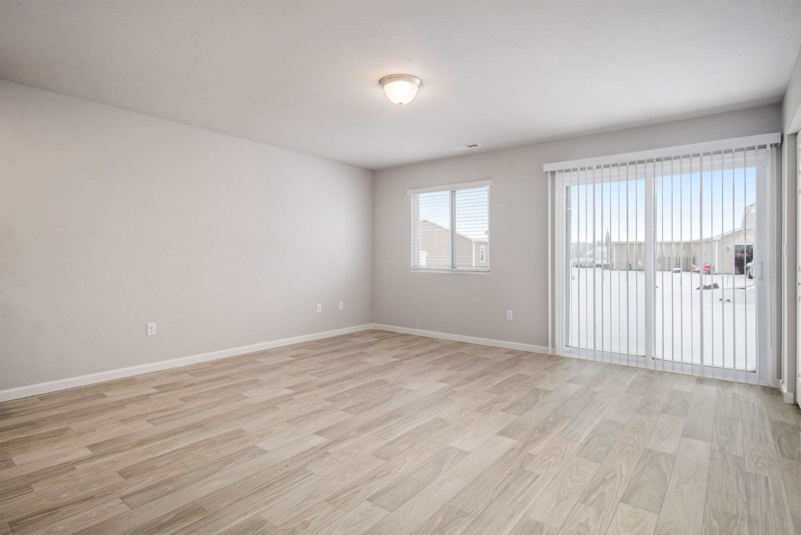 Plymouth House: 1221 Baker Street