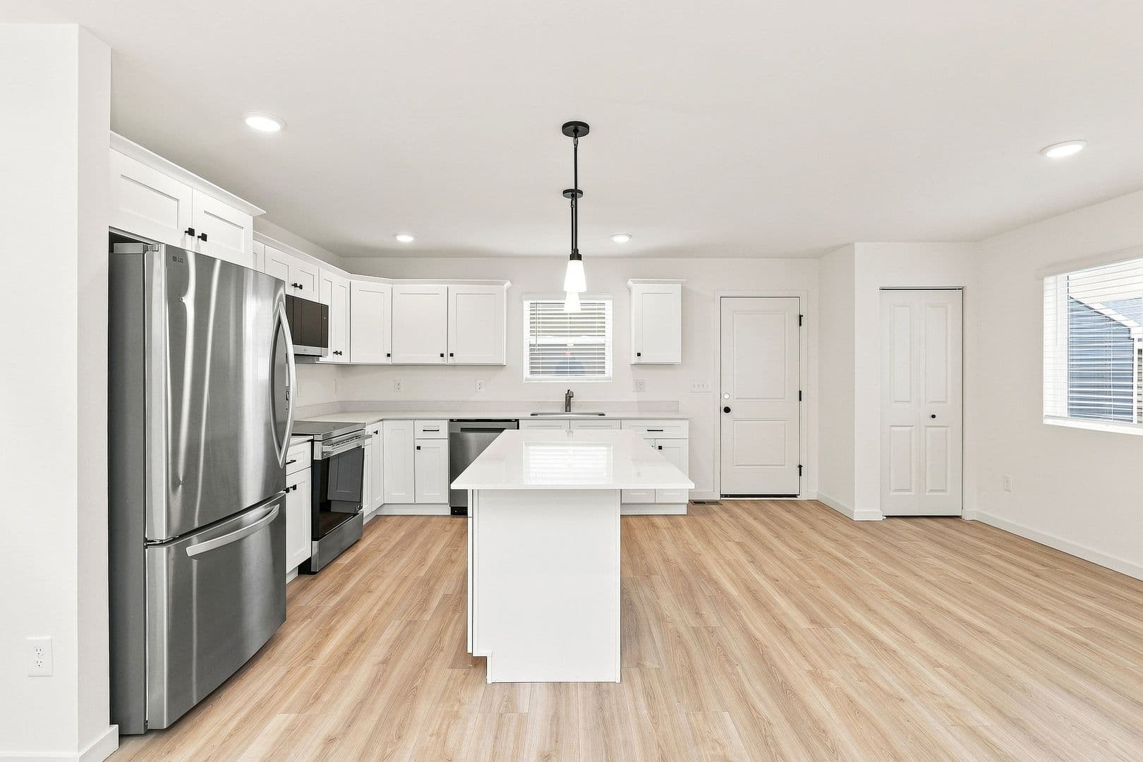 Lansing House: 6130 Aurelius Road