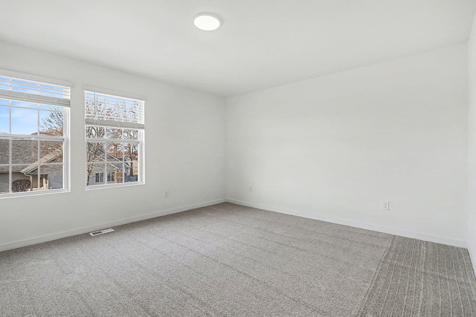 Portage House: 1912 Kingfisher Circle
