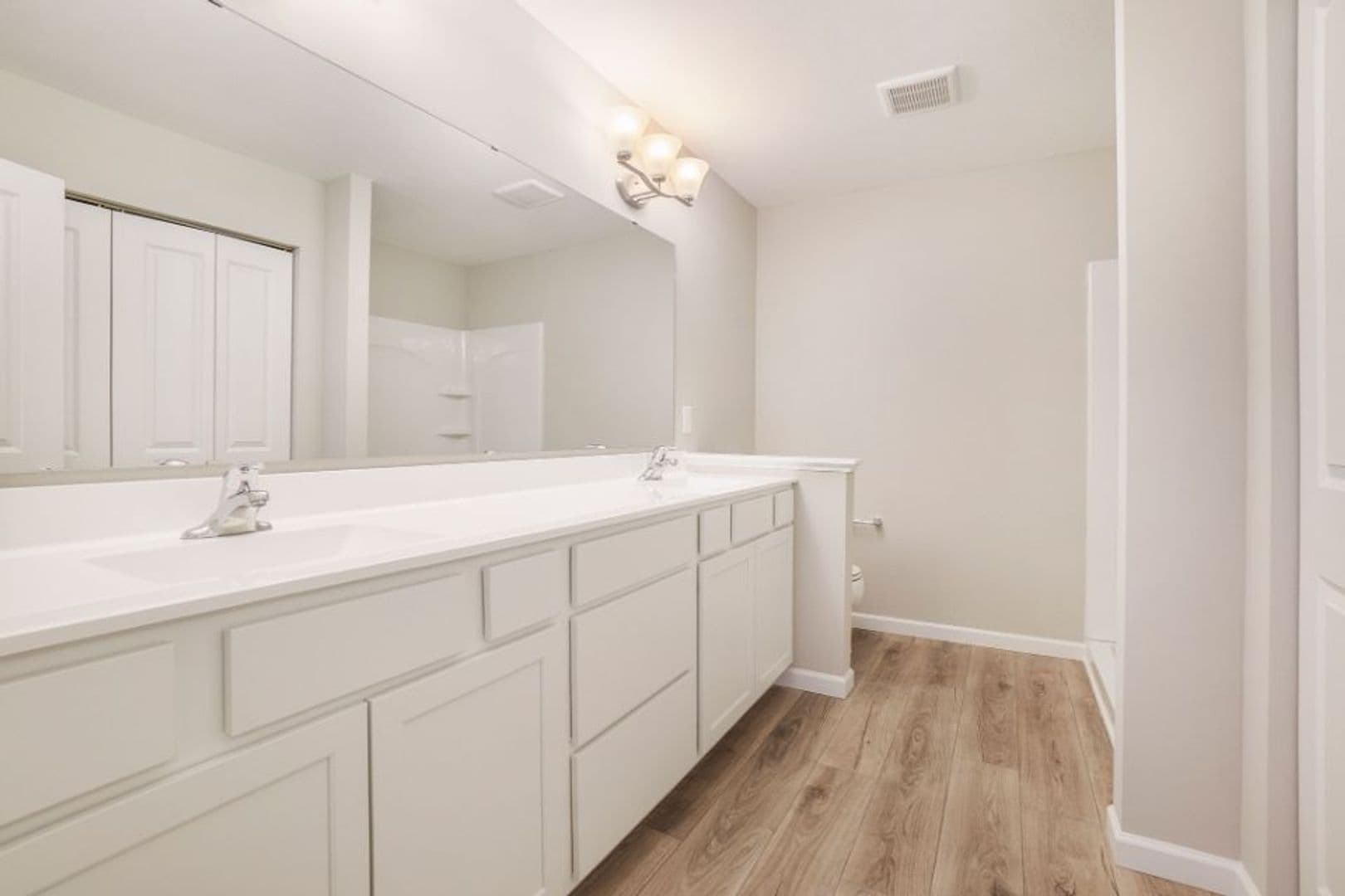 Bristol House: 54142 Angeline Drive
