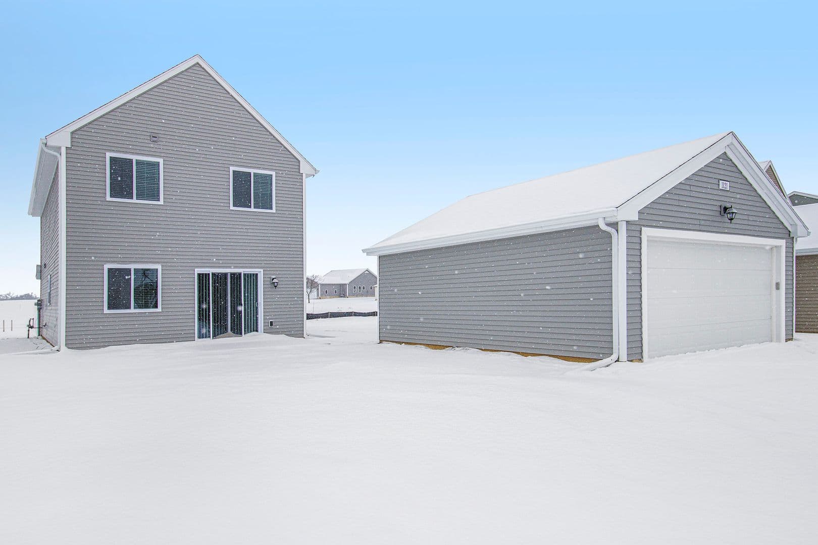 Plymouth House: 940 Dora Lane