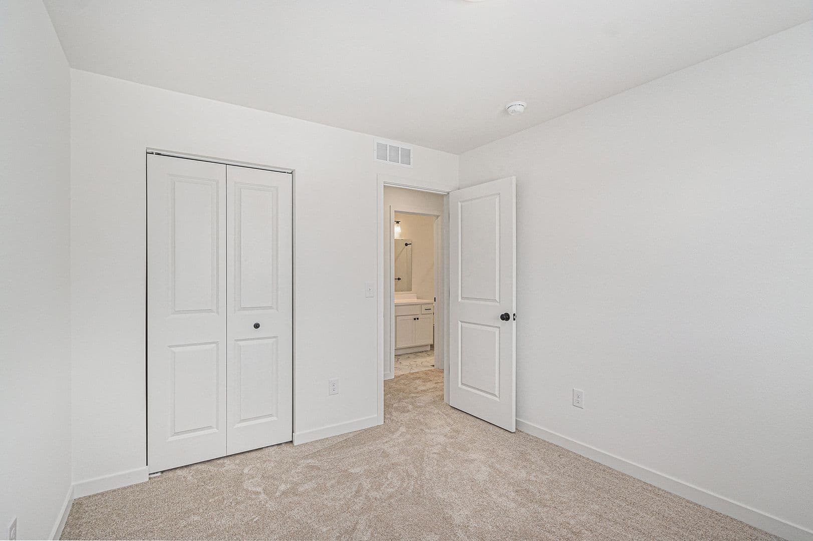 Lansing House: 6122 Aurelius Road