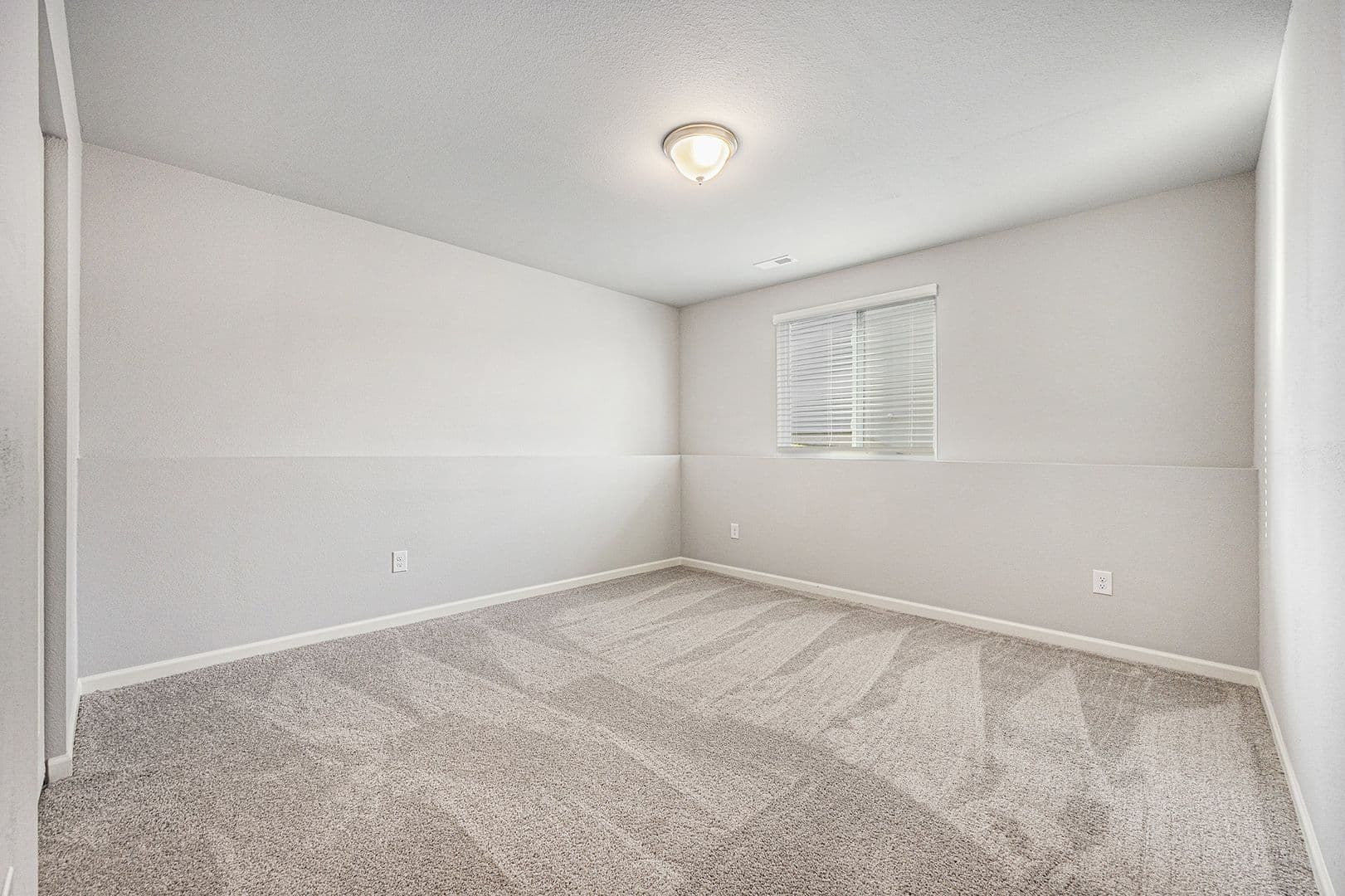 Michigan City House: 104 Iris Court