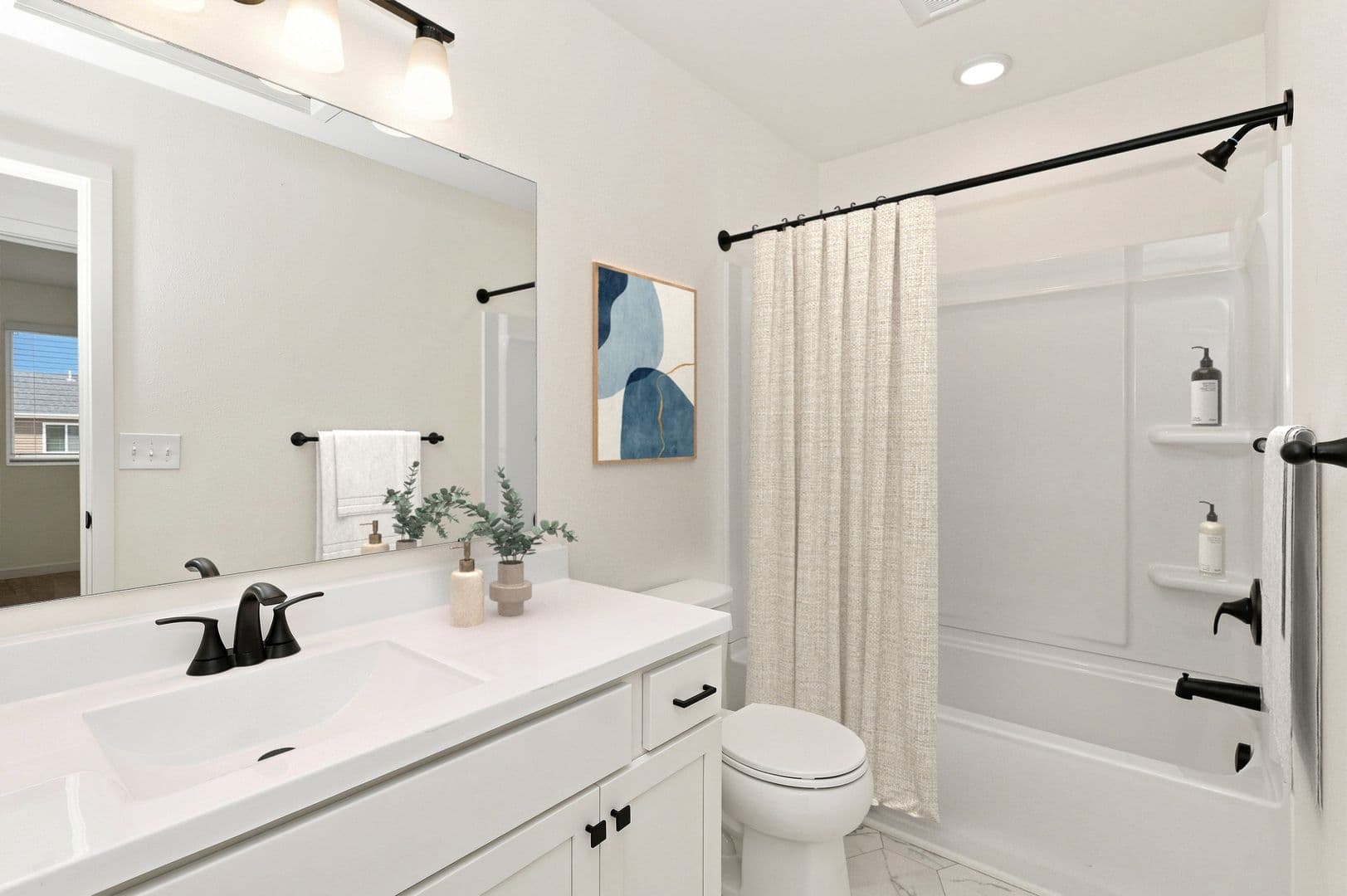 Plymouth House: 940 Dora Lane