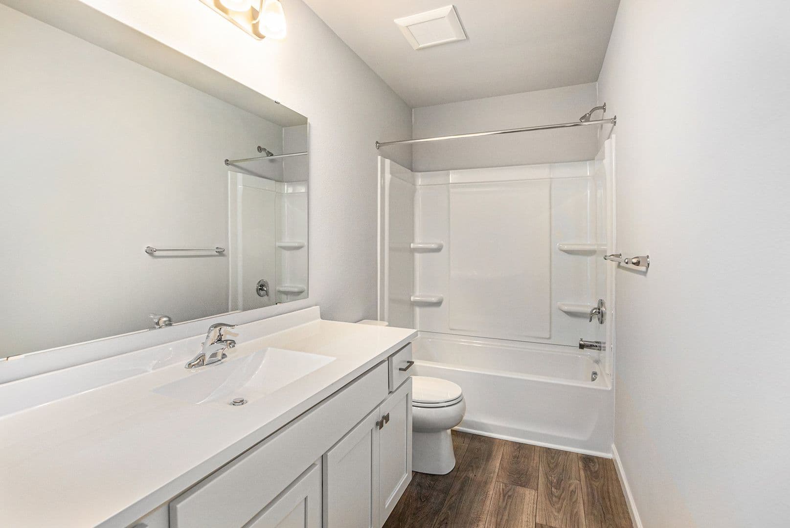 Lansing House: 6128 Tigris Avenue