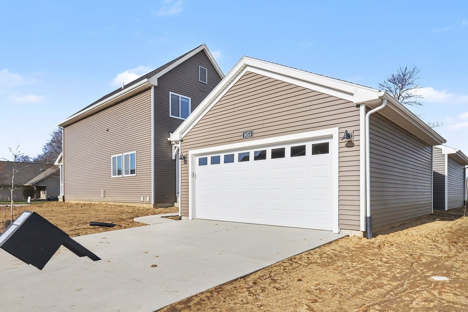 Portage House: 1902 Kingfisher Circle