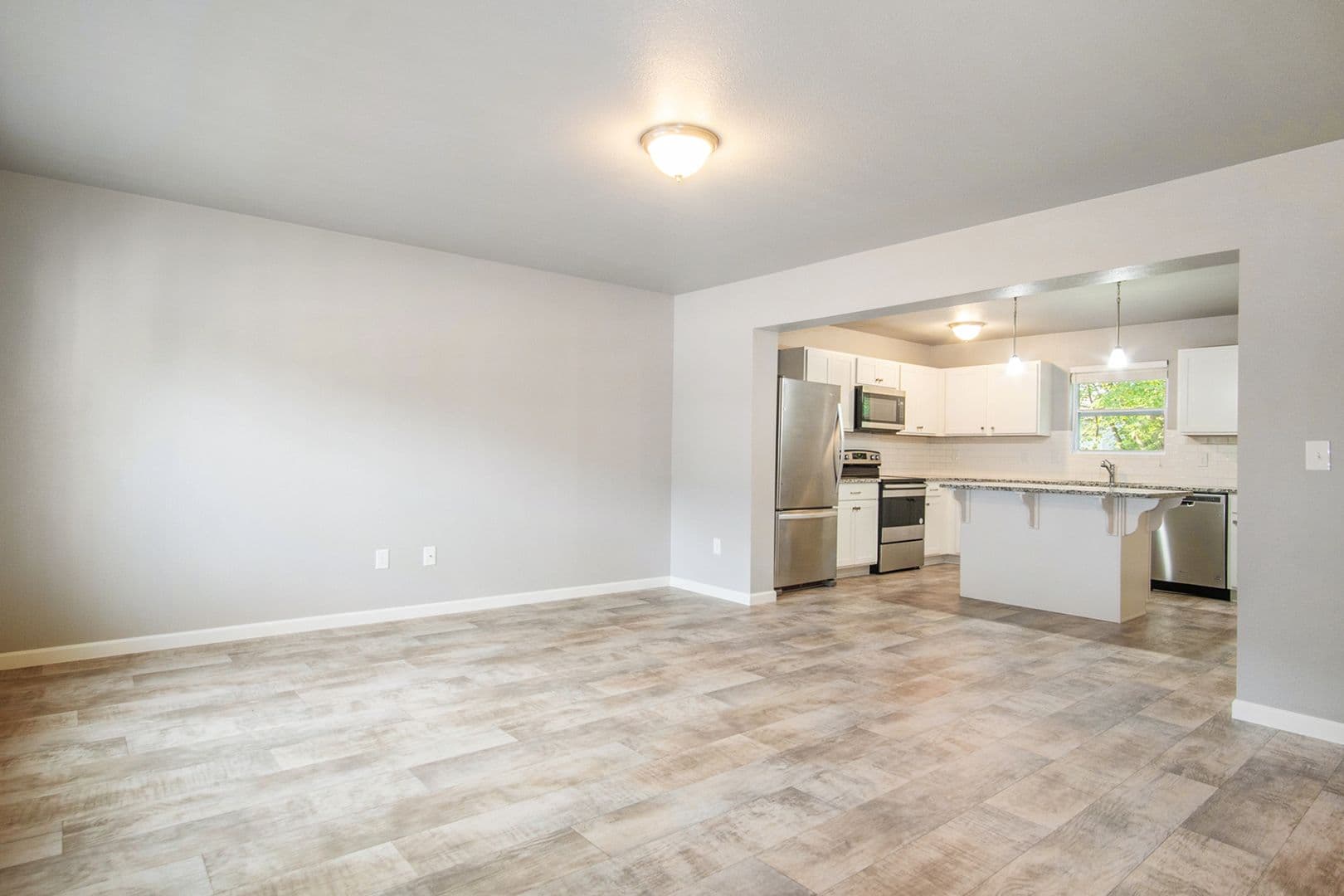 Watervliet House: 1002 Richard Avenue