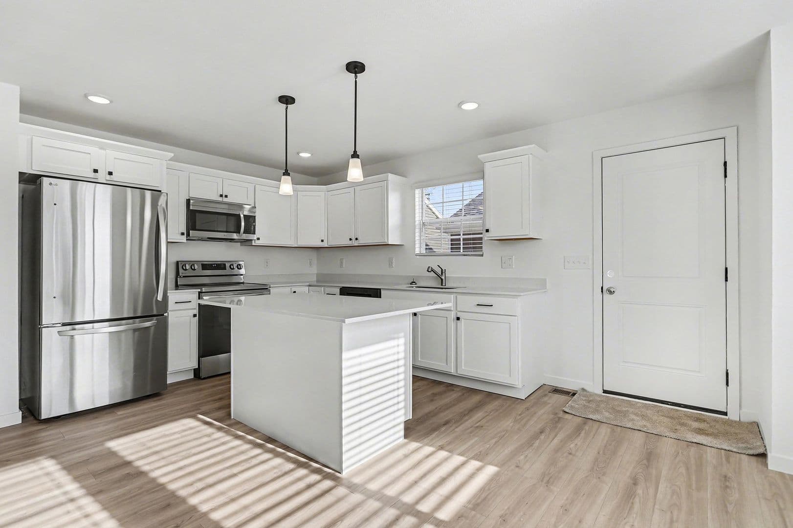 Portage House: 1902 Kingfisher Circle