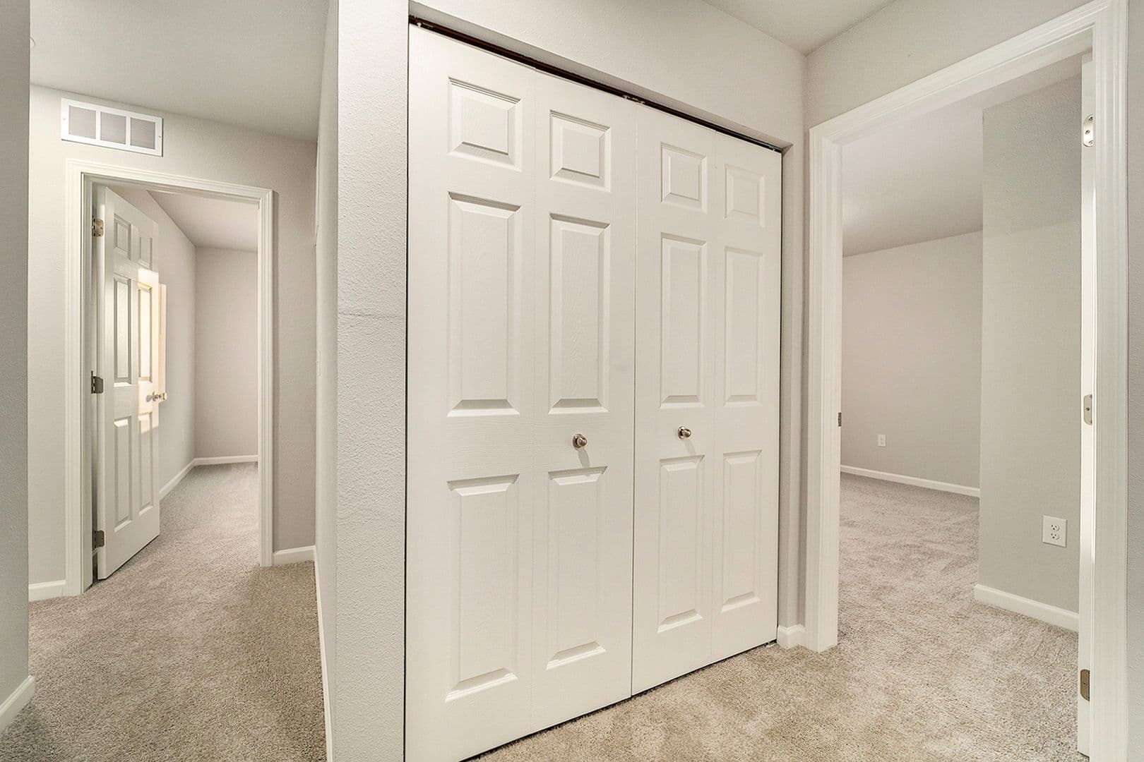 Waterford House: 2319 Richardson Court