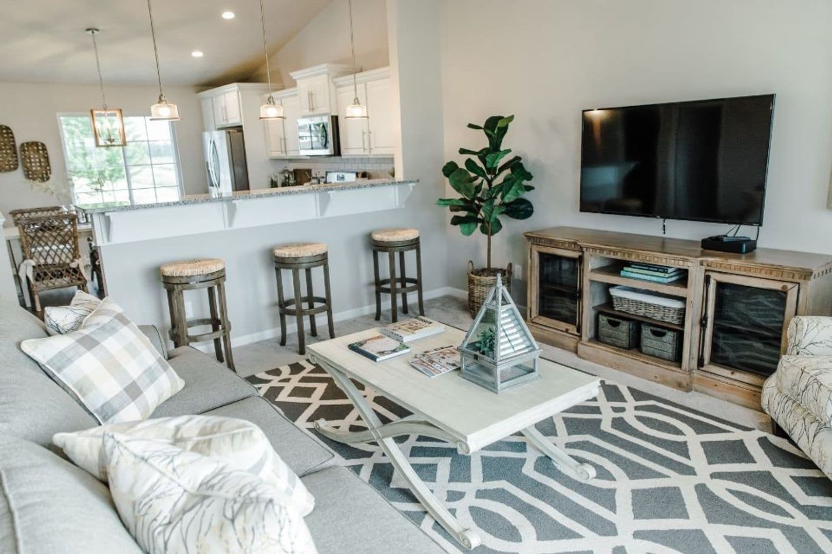 Mattawan House: 59490 Glidden Street
