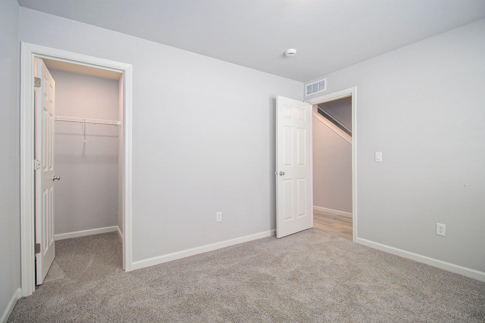 Plymouth House: 1221 Baker Street