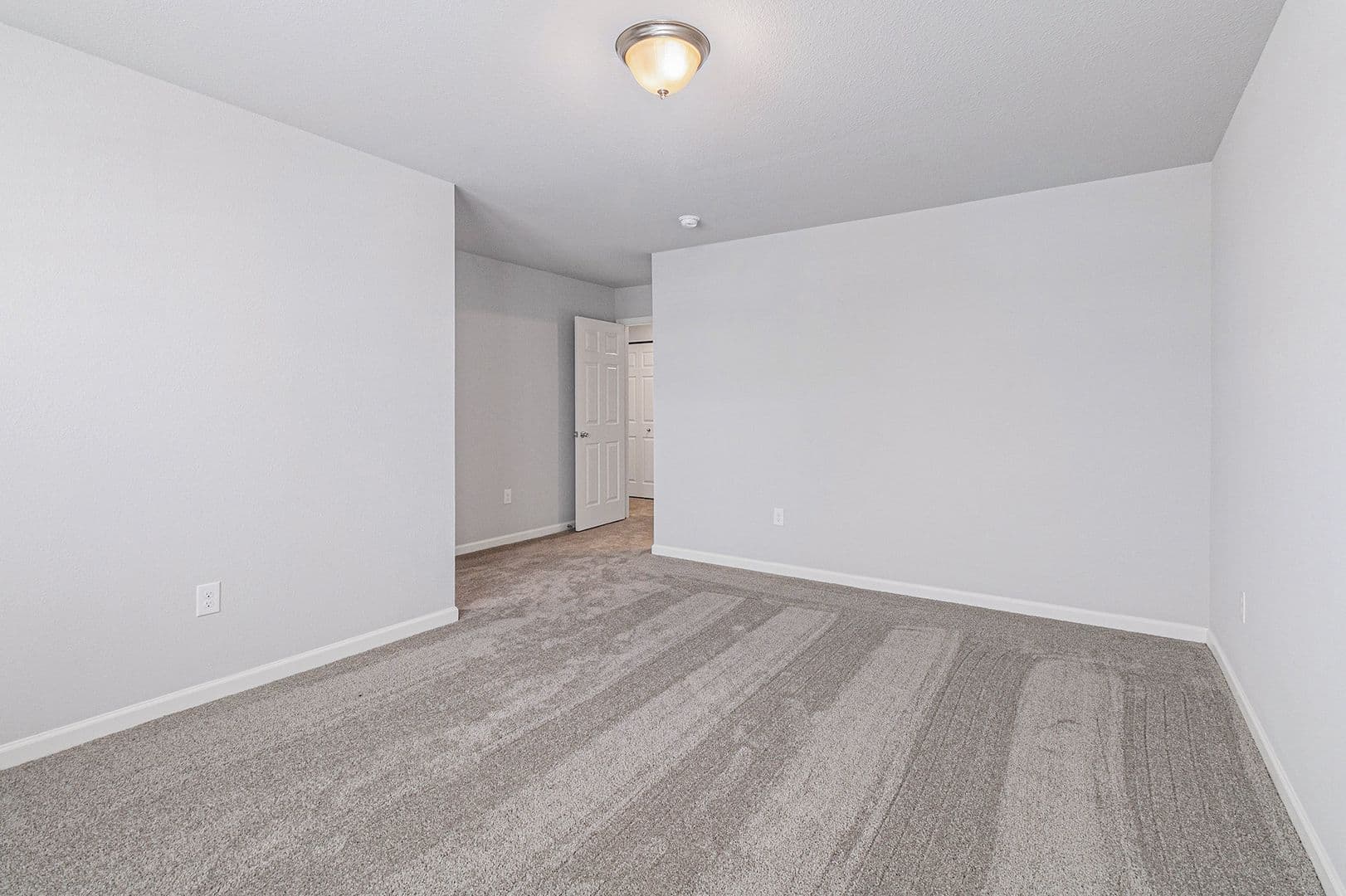 Waterford House: 2220 Macatawa Lane