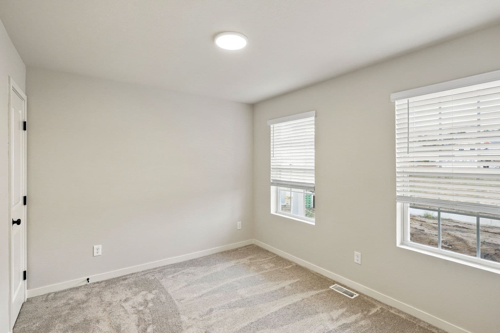 Portage House: 1912 Kingfisher Circle