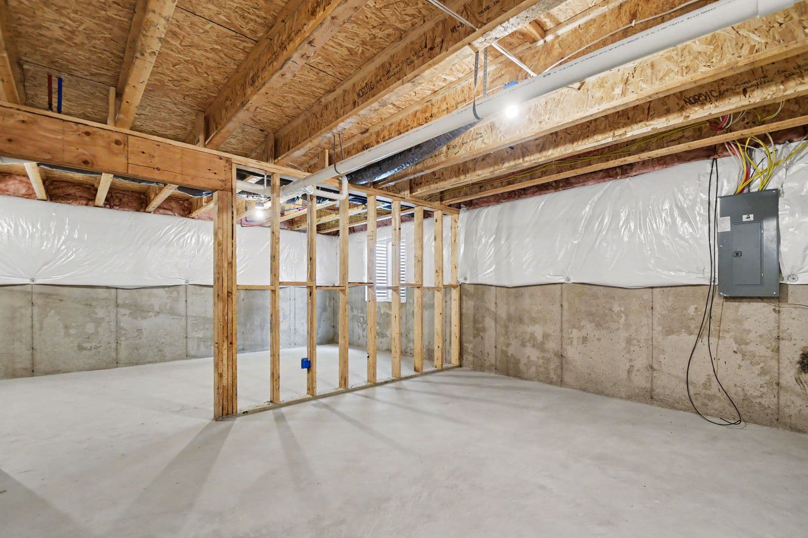 Eaton Rapids House: 614 St. Andrews Drive