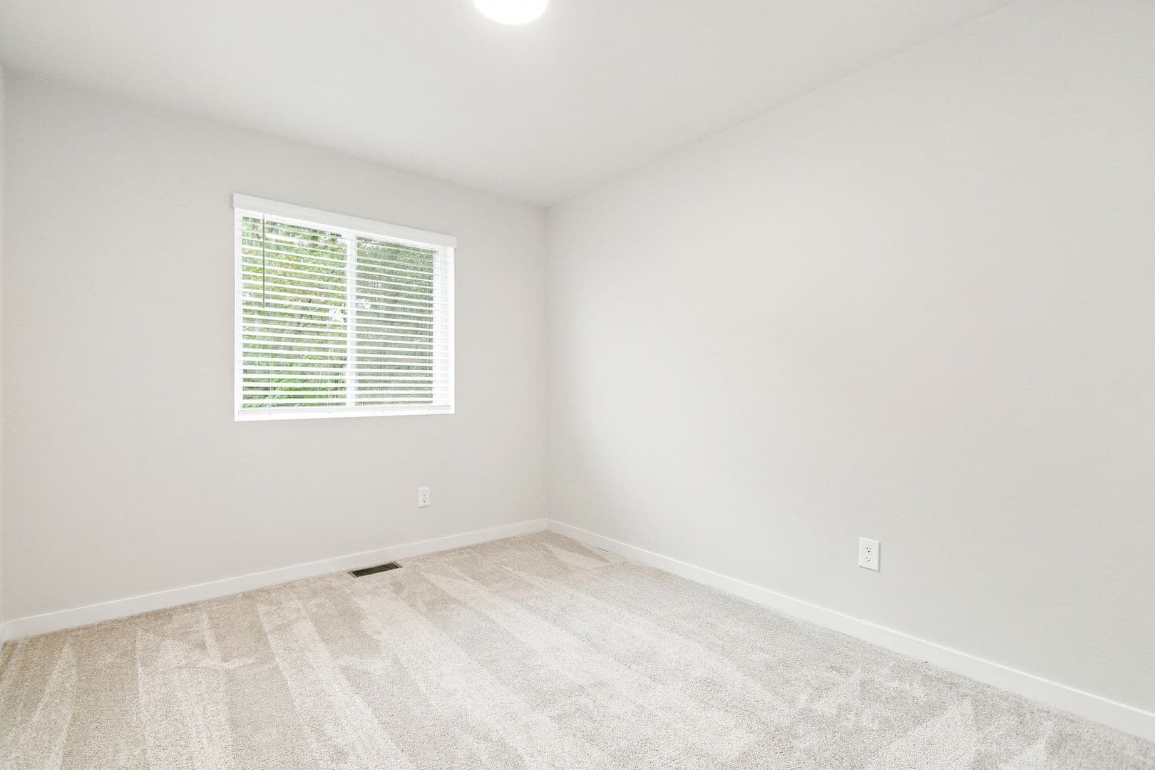 South Bend House: 517 Leland Avenue