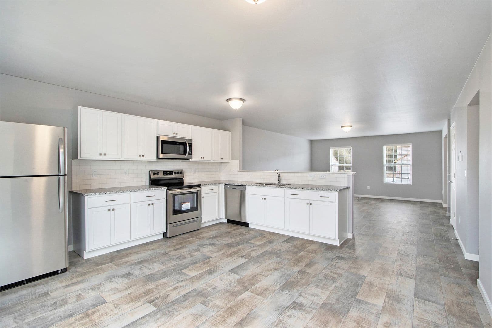 DeWitt House: 1108 River Oaks Drive