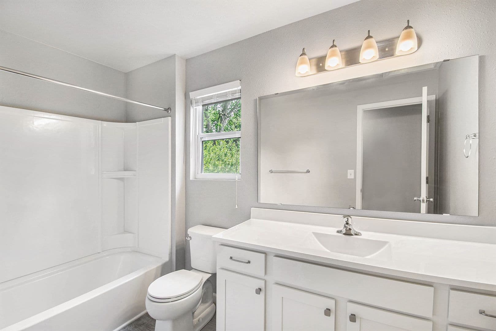 Lansing House: 218 Westmoreland Avenue
