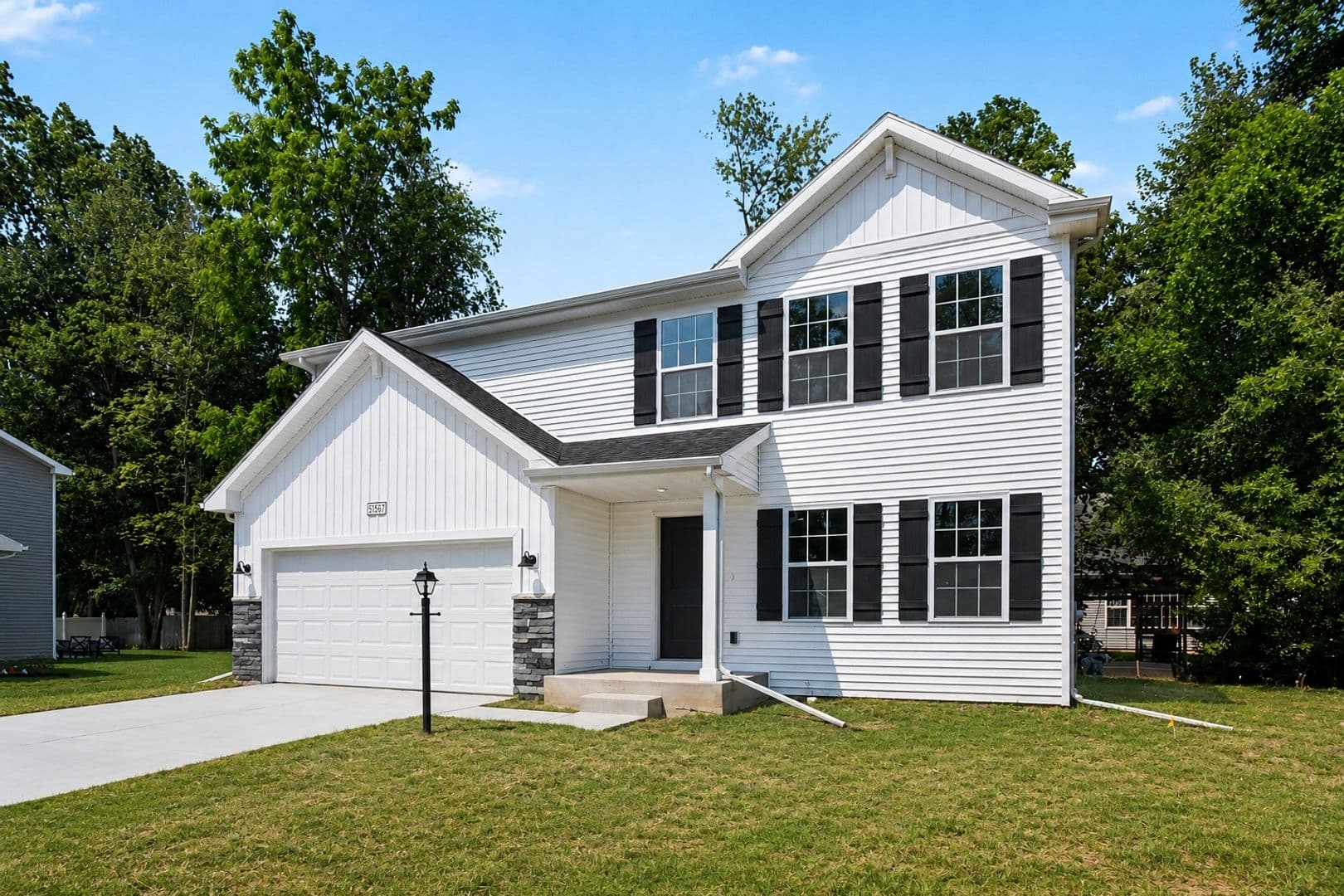 Eaton Rapids House: 614 St. Andrews Drive