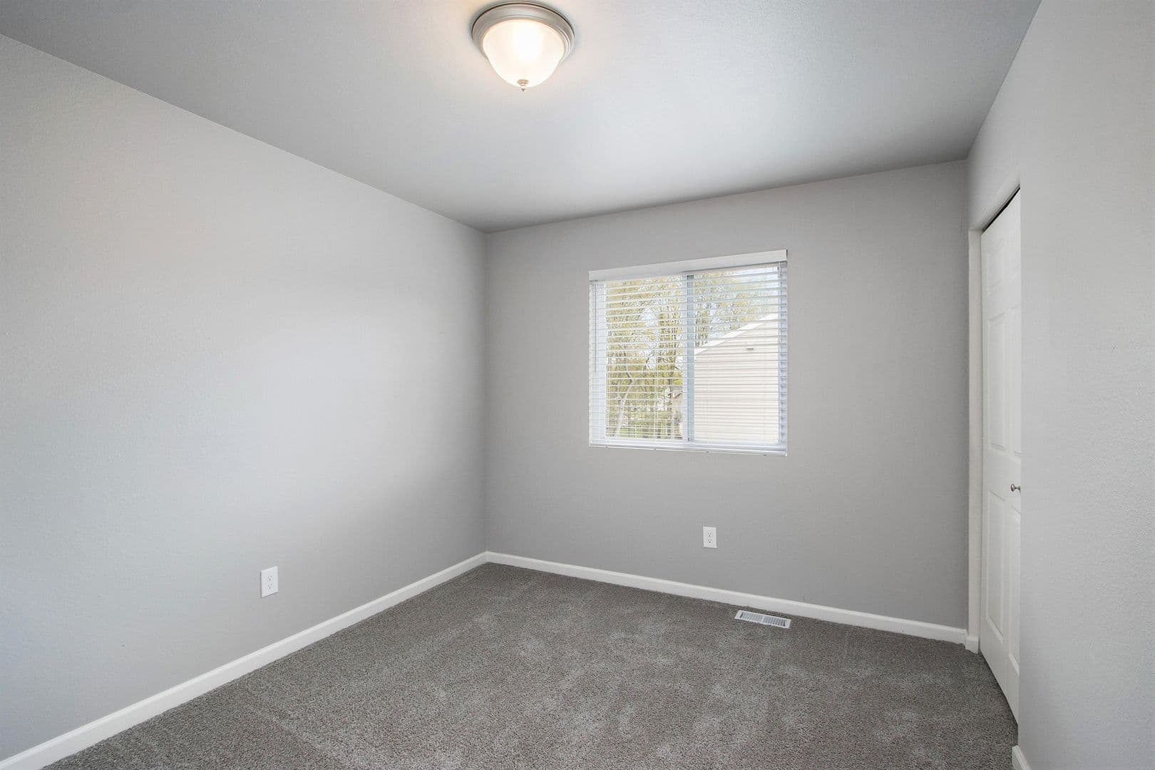 DeWitt House: 1108 River Oaks Drive