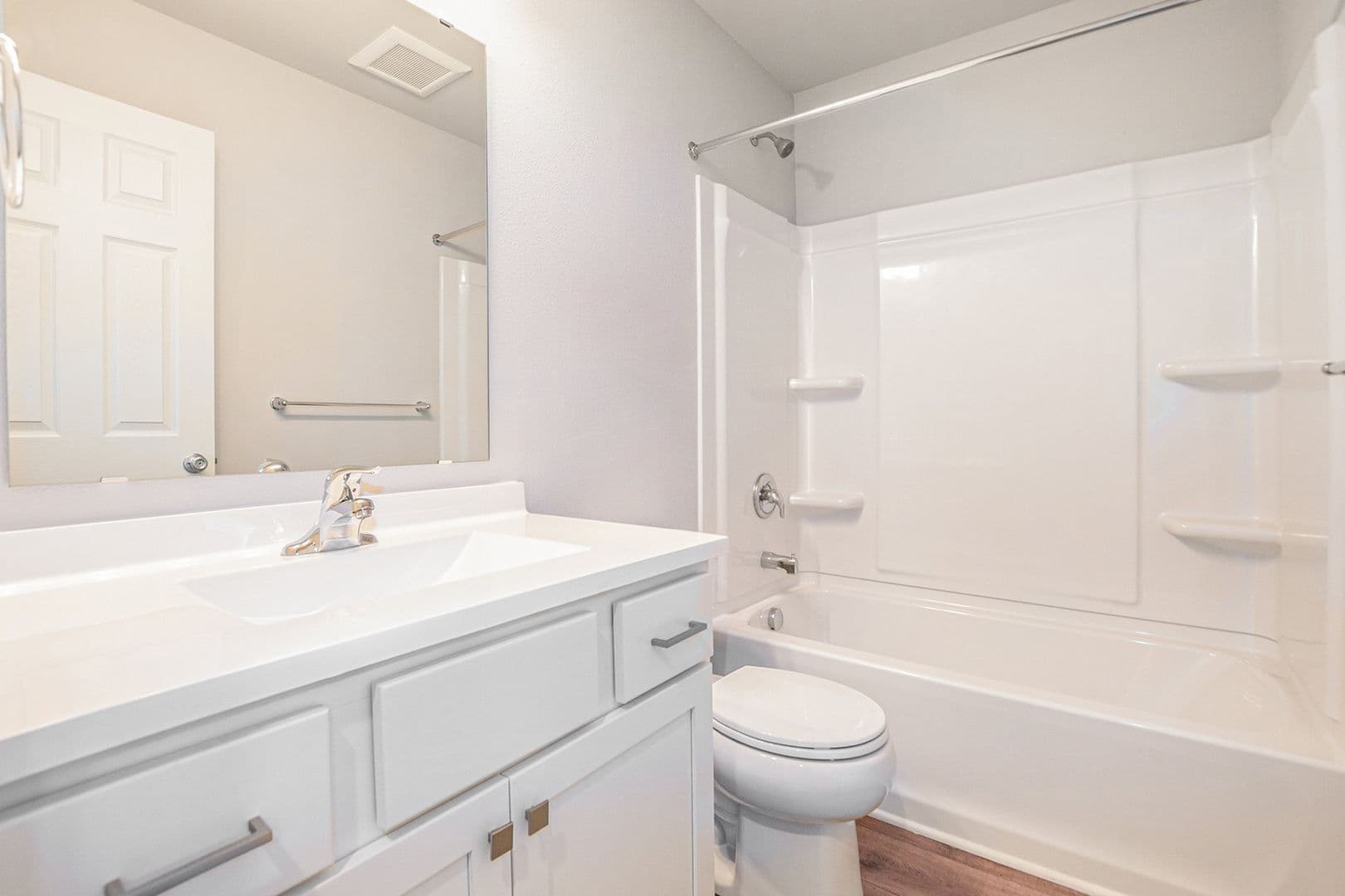 Lansing House: 6128 Tigris Avenue