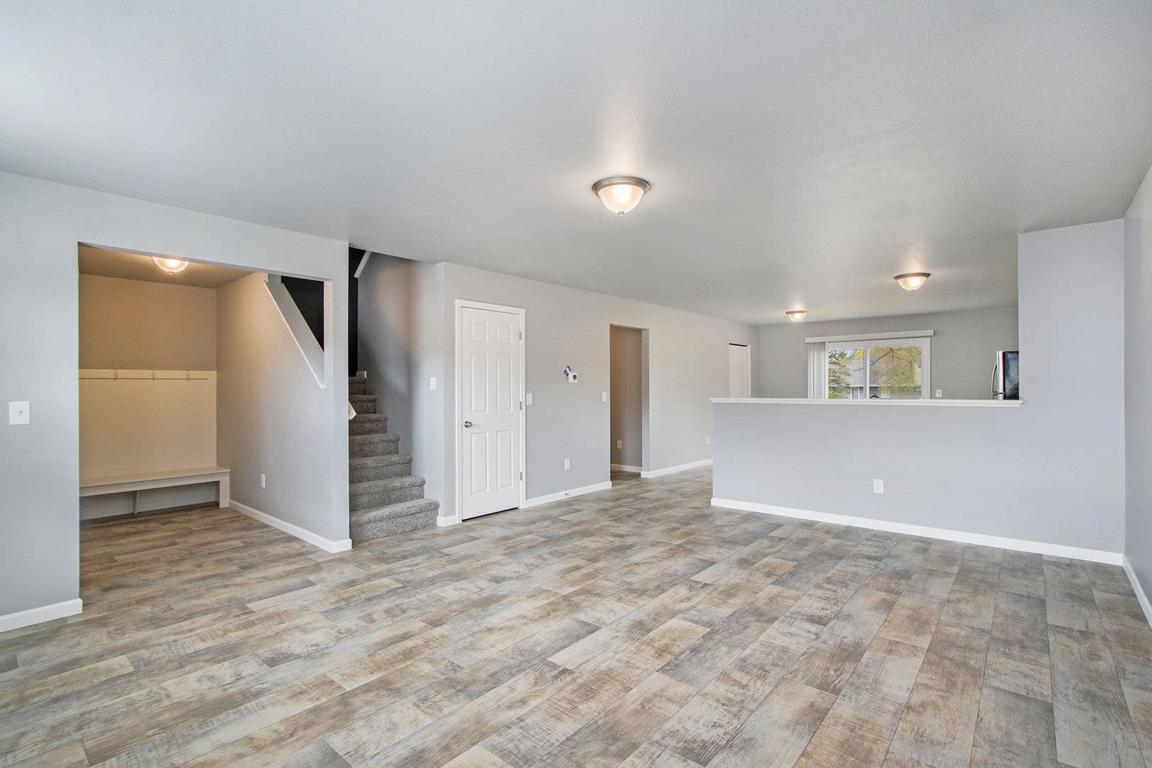 DeWitt House: 1108 River Oaks Drive