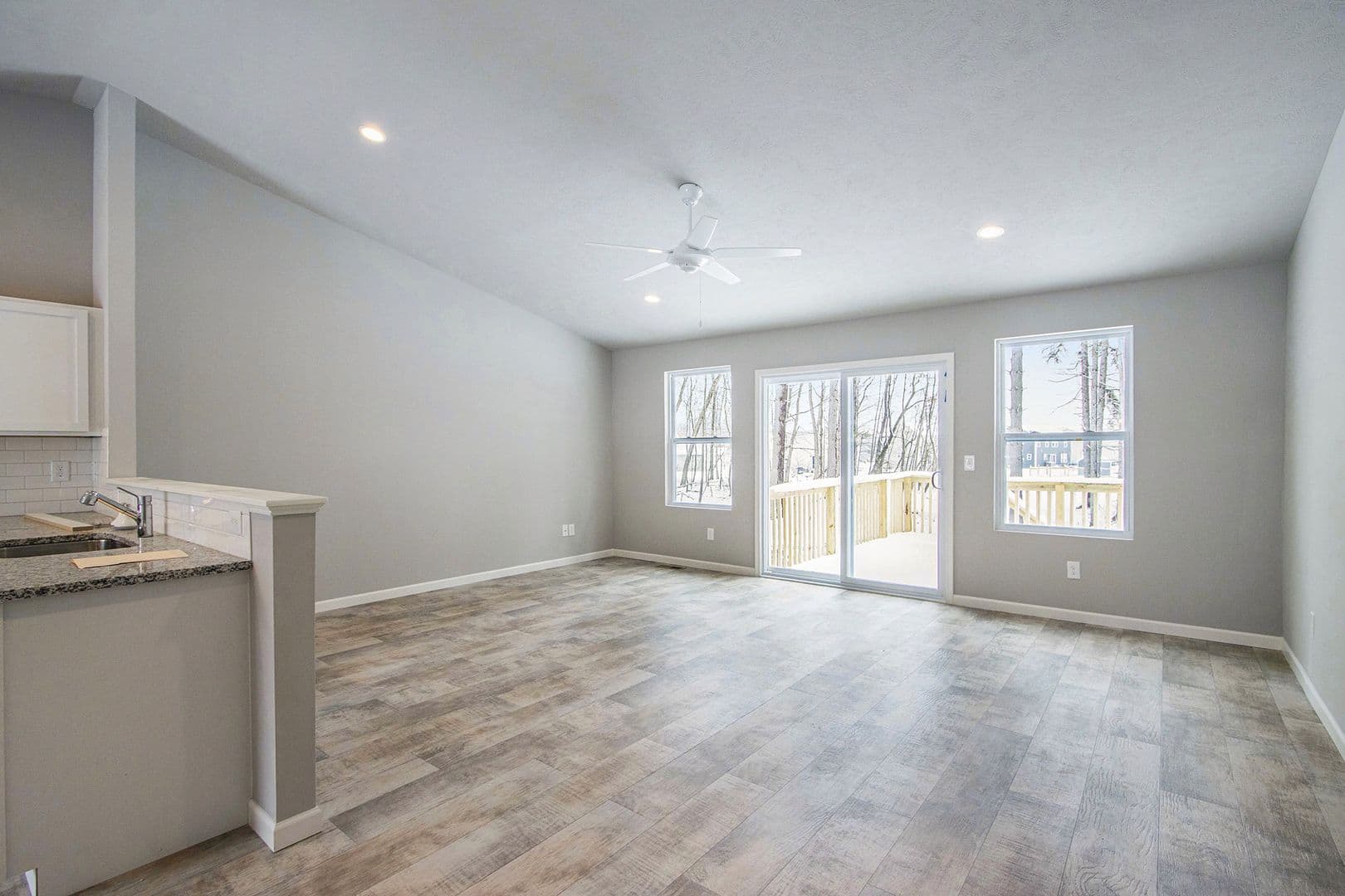 Mattawan House: 25438 Forest Lane