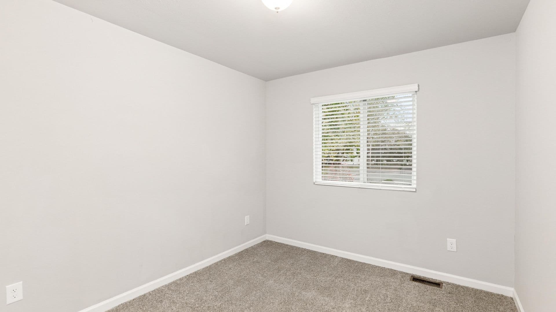 Three Rivers House: 1616 Roosevelt Court
