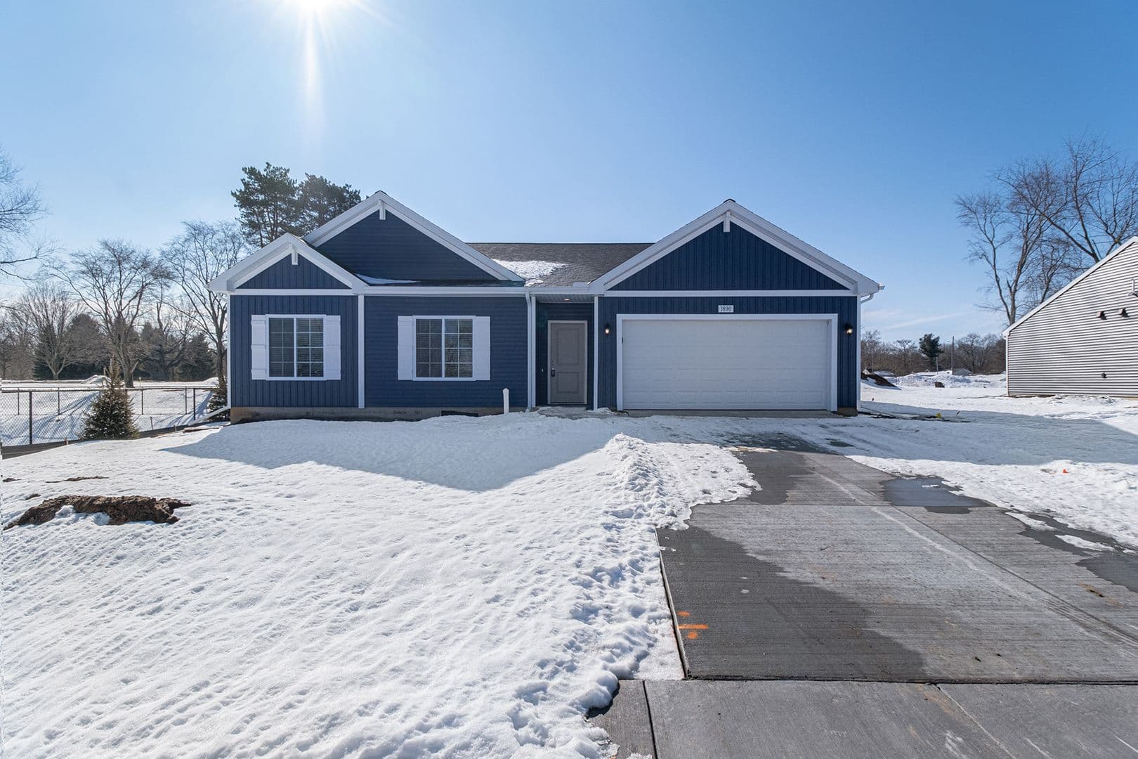 Portage House: 1820 Bluff Ridge Court