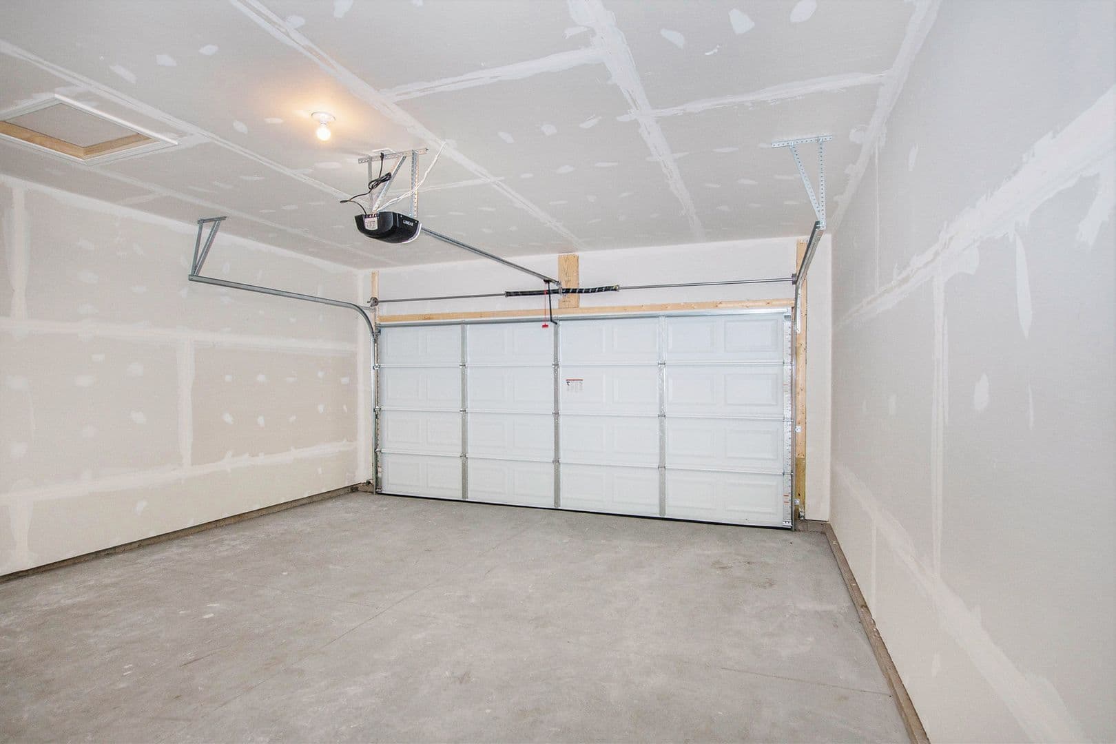 Stevensville House: 5445 E Karen Court