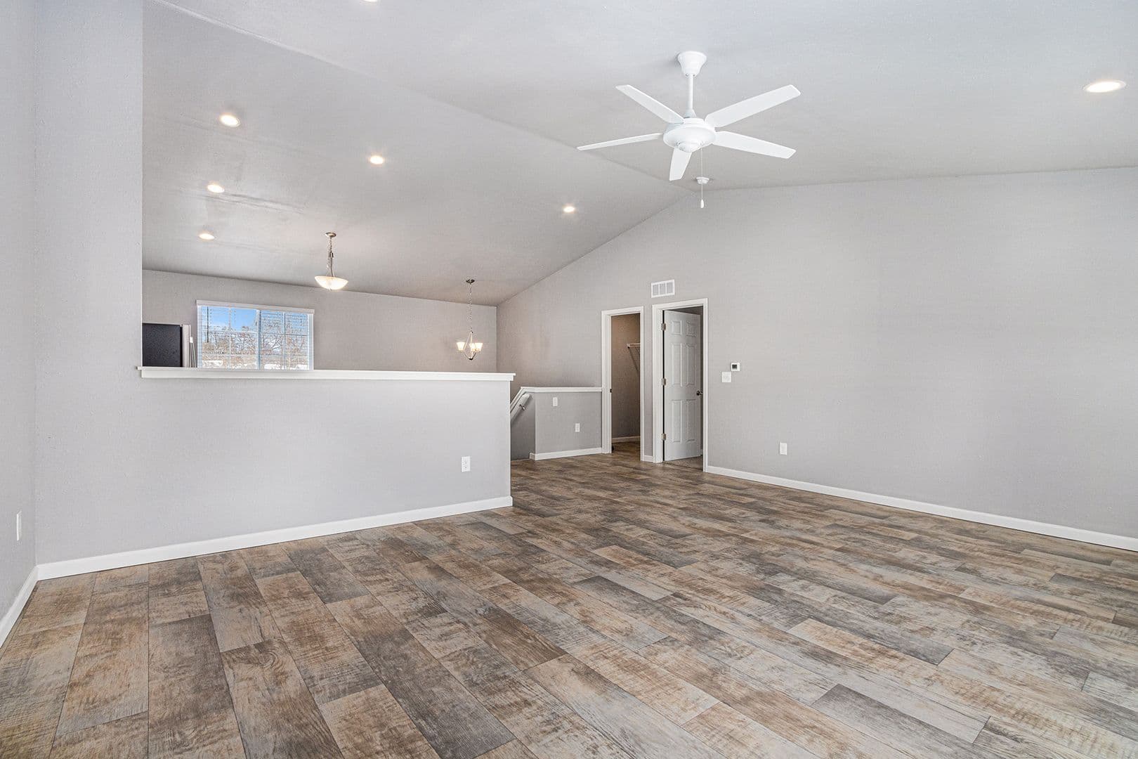Knox House: 1111 Henry Drive