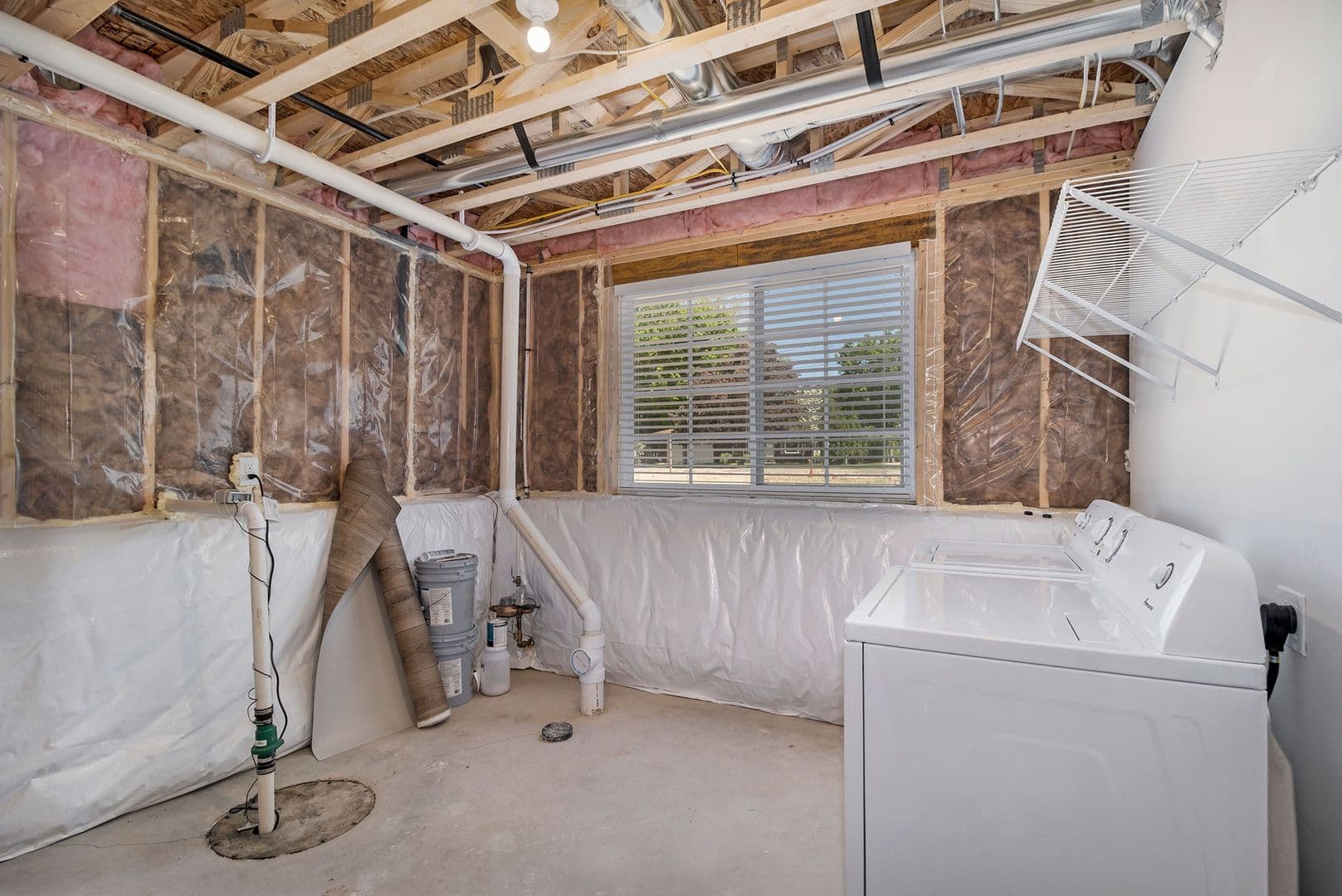 Portage House: 5659 Claremount Street
