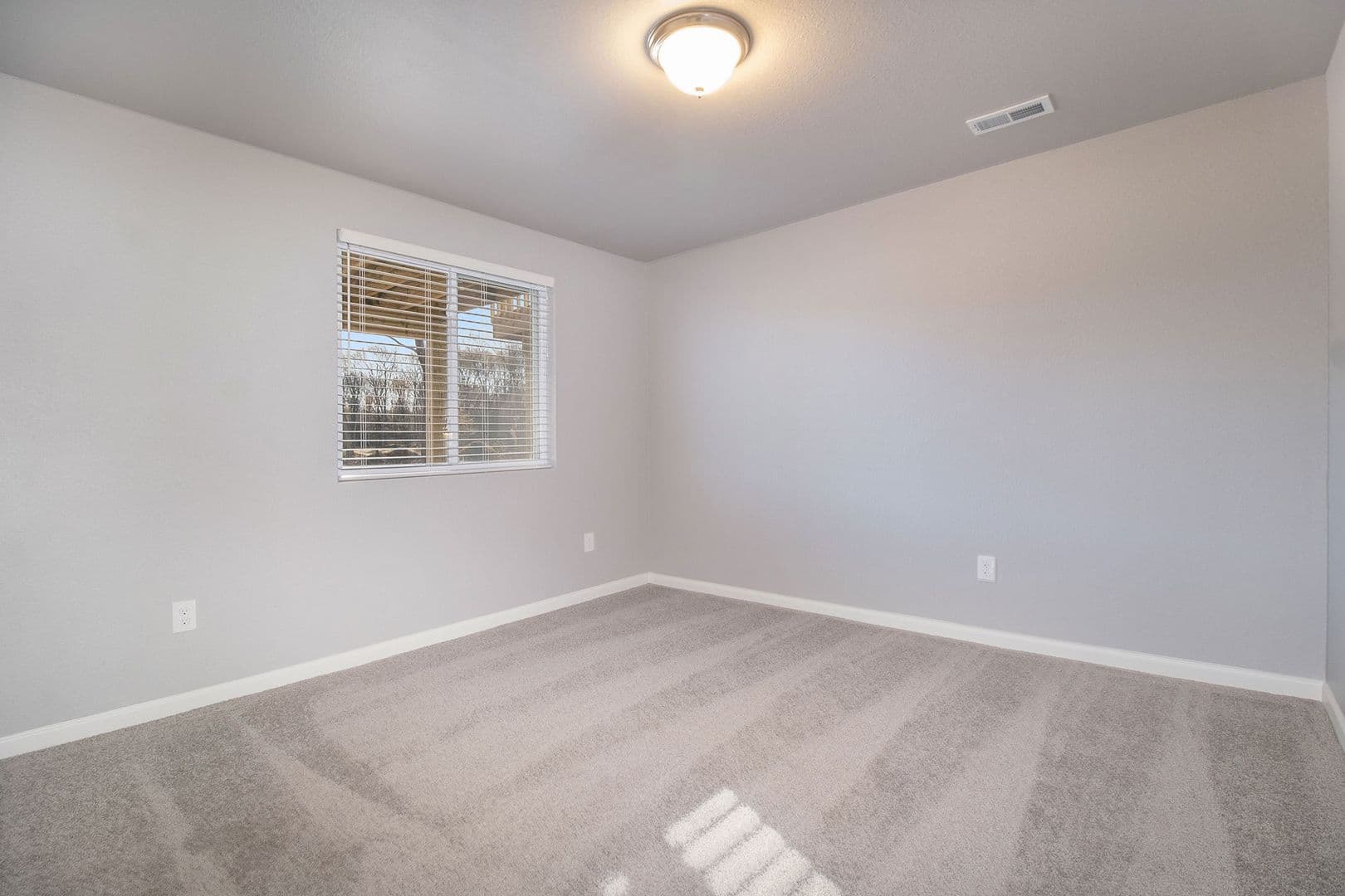 Concord House: 526 Aldrich Street