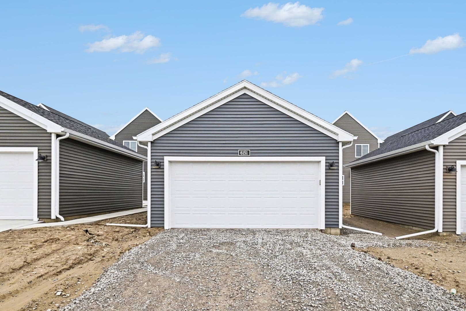 Lansing House: 6119 Tigris Avenue